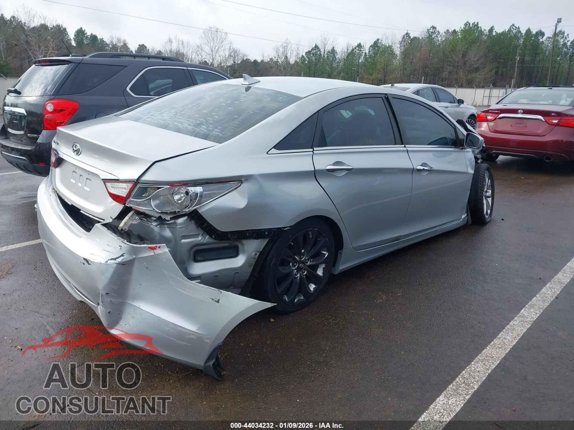 HYUNDAI SONATA 2011 - 5NPEC4AC0BH263768