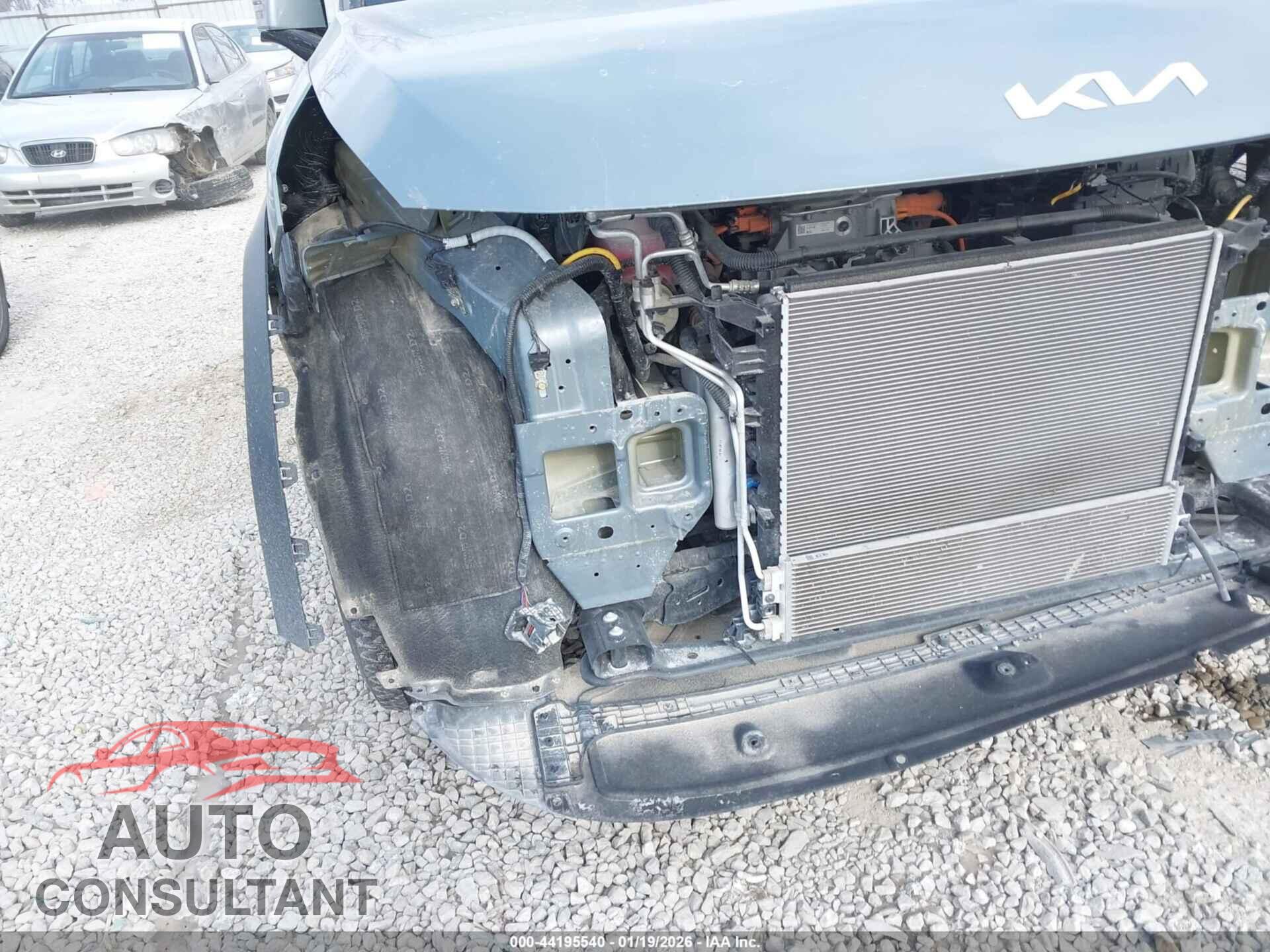 KIA EV9 2024 - KNDAFFS56R6033660