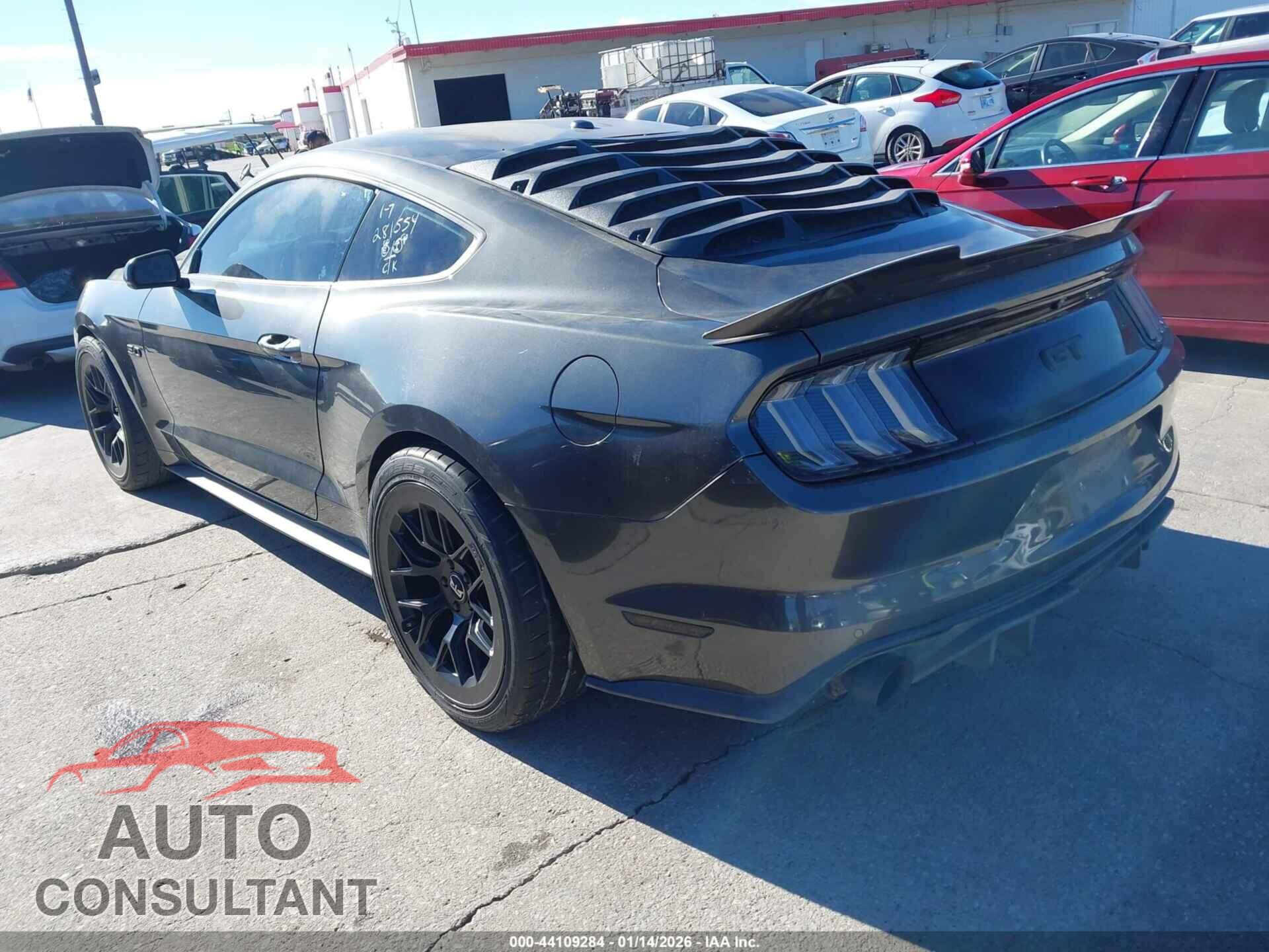 FORD MUSTANG 2017 - 1FA6P8CF8H5281554