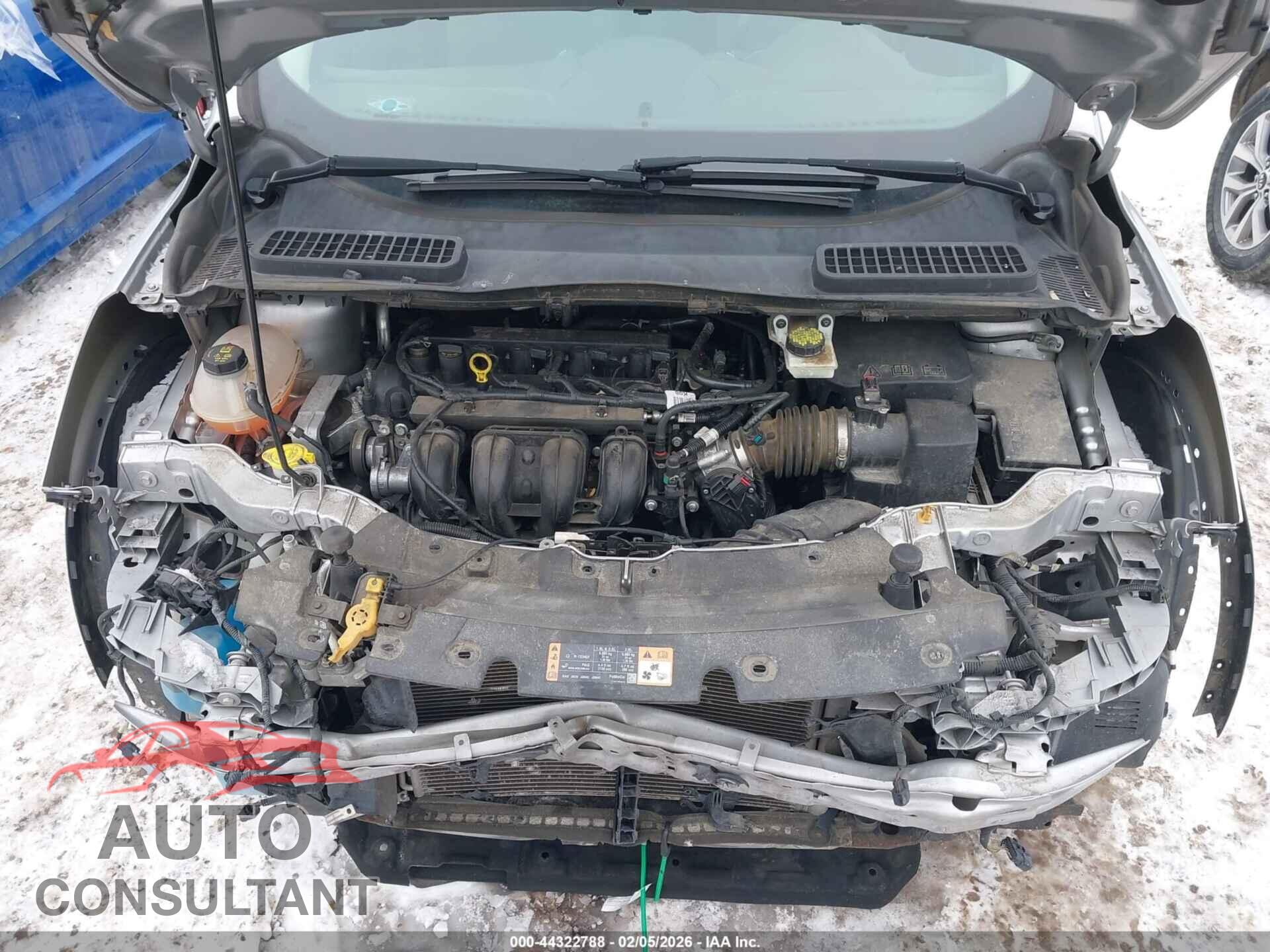 FORD ESCAPE 2017 - 1FMCU0F71HUA47883