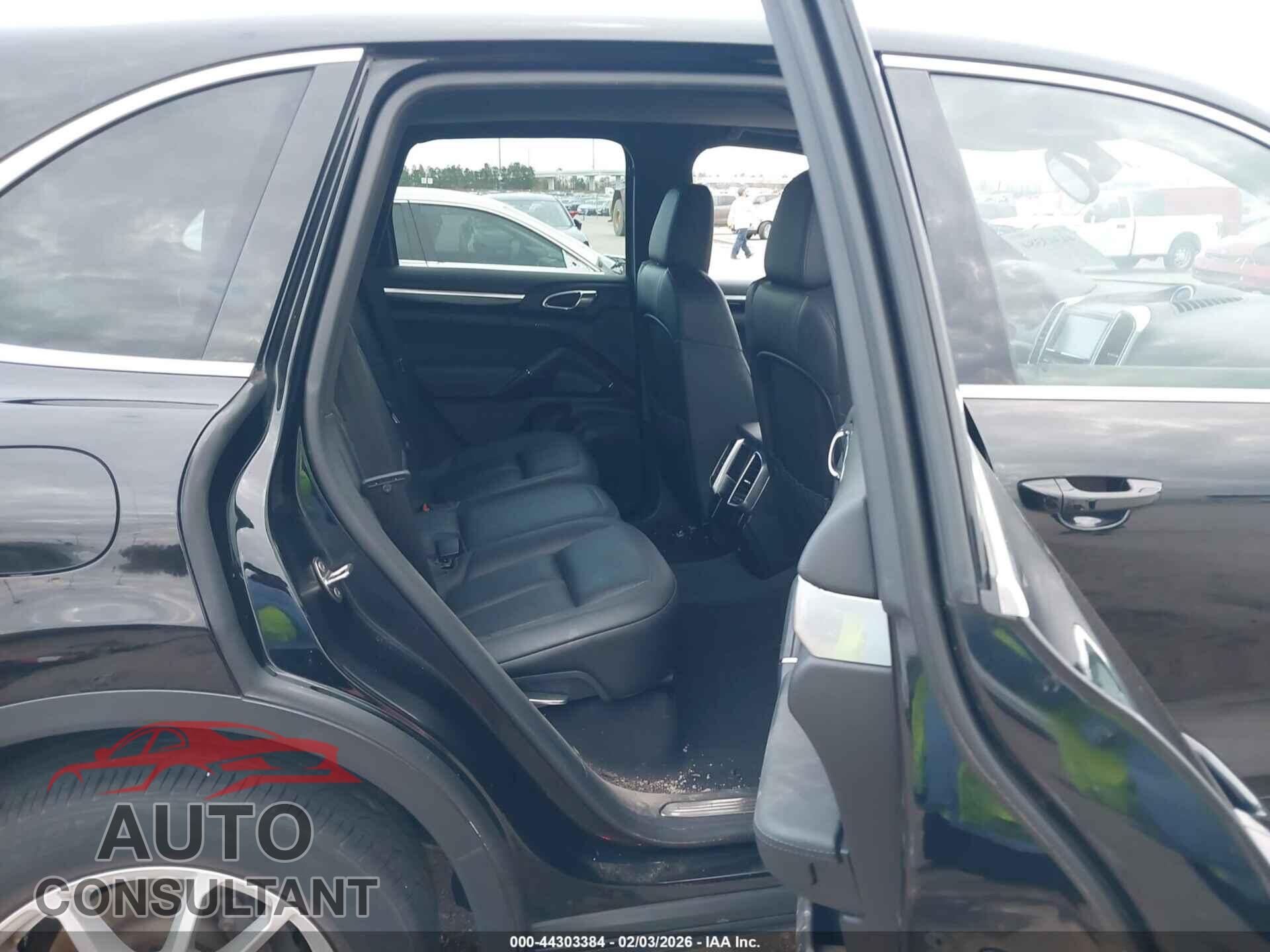 PORSCHE CAYENNE 2016 - WP1AA2A22GLA10078