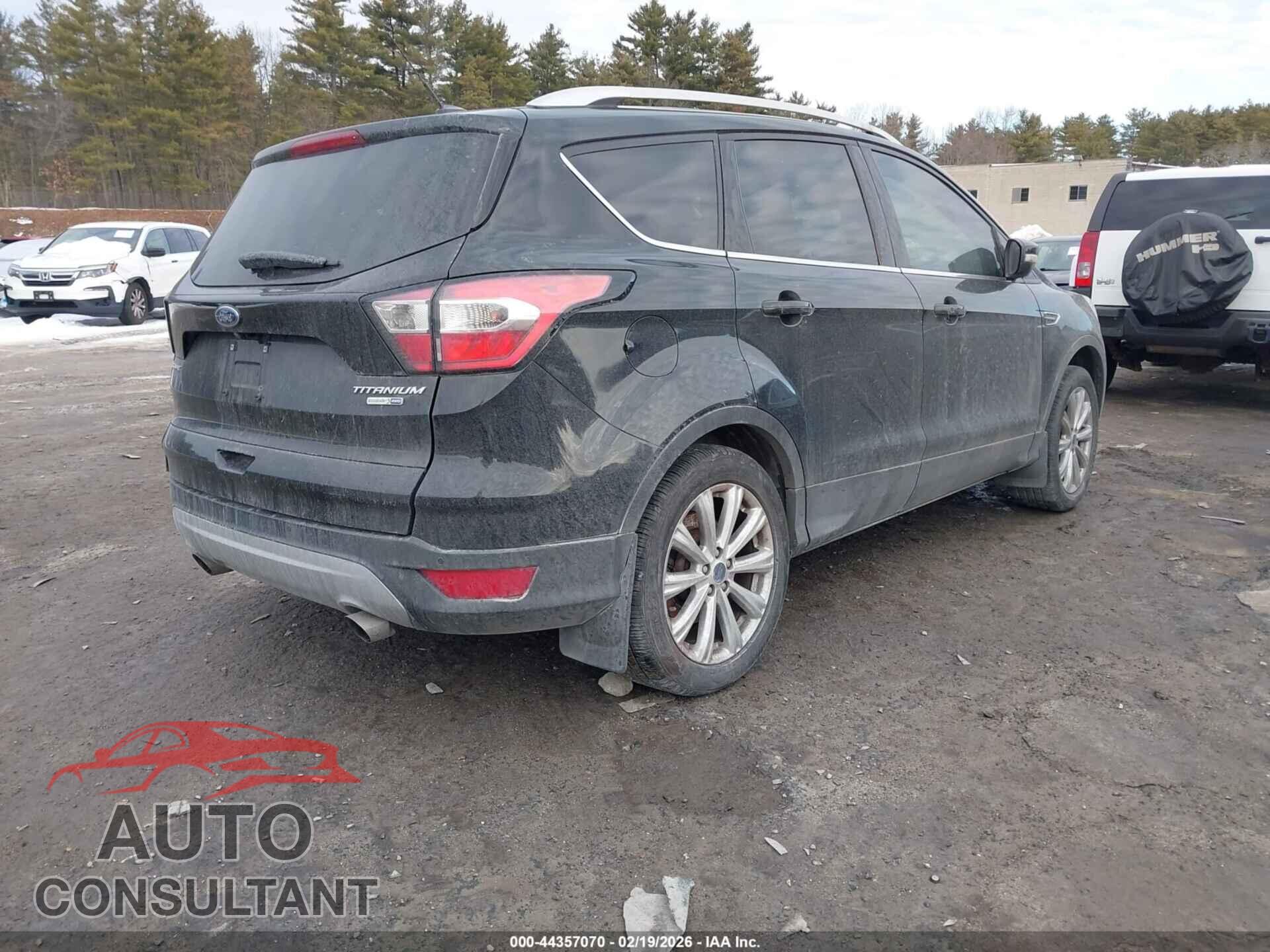 FORD ESCAPE 2017 - 1FMCU9J97HUE66768