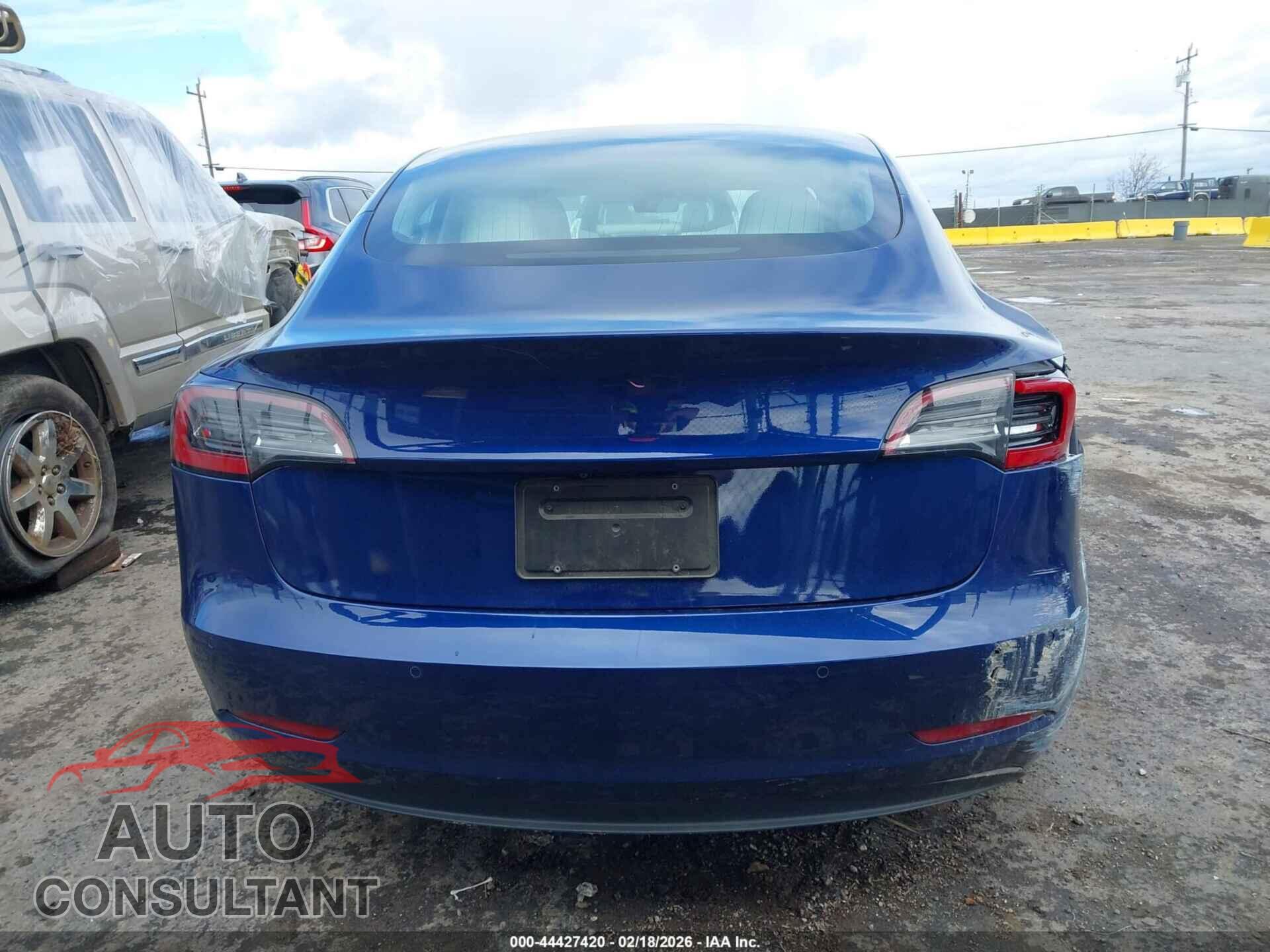 TESLA MODEL 3 2018 - 5YJ3E1EB6JF101044
