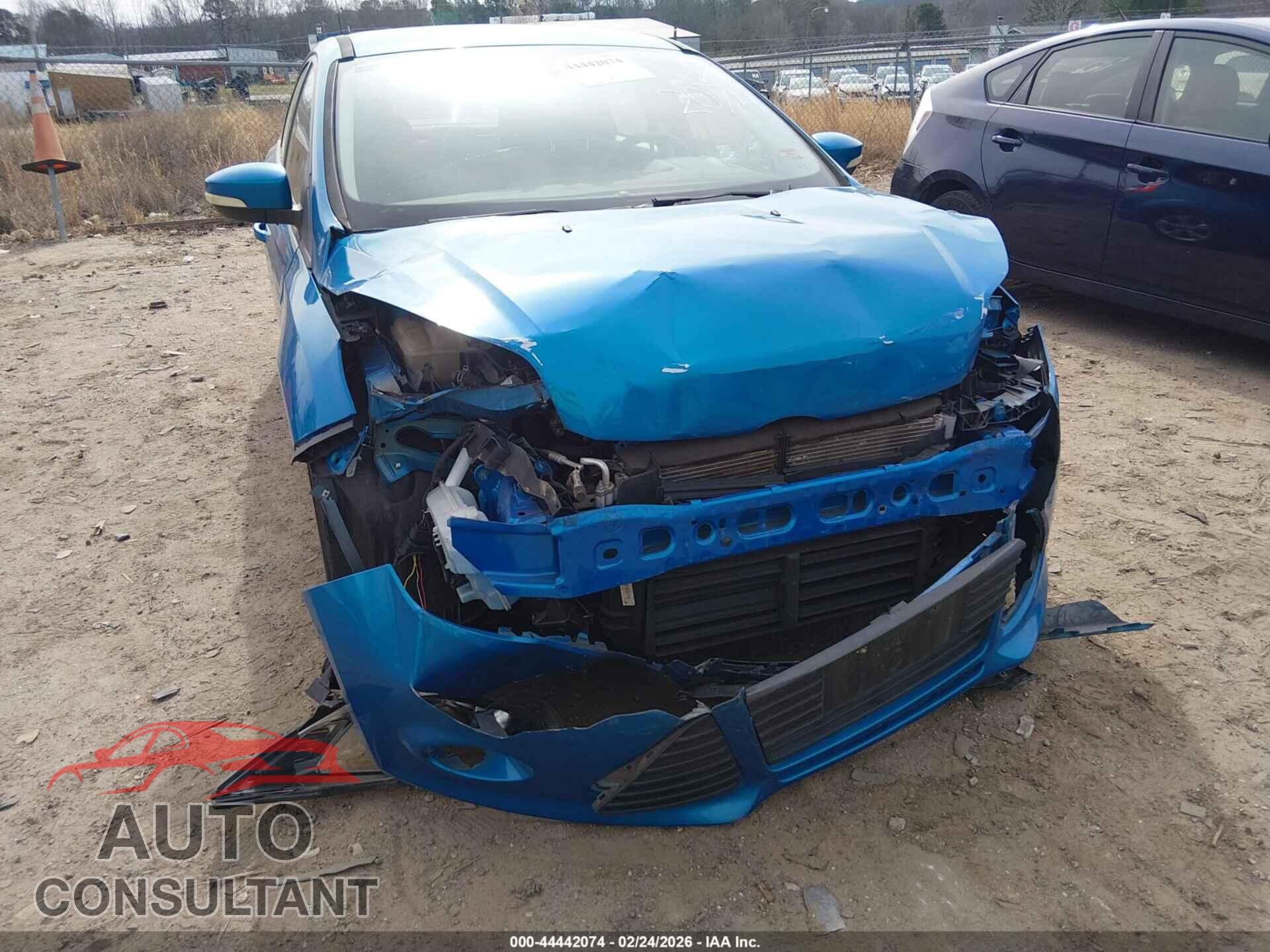 FORD FOCUS 2014 - 1FADP3F27EL446116