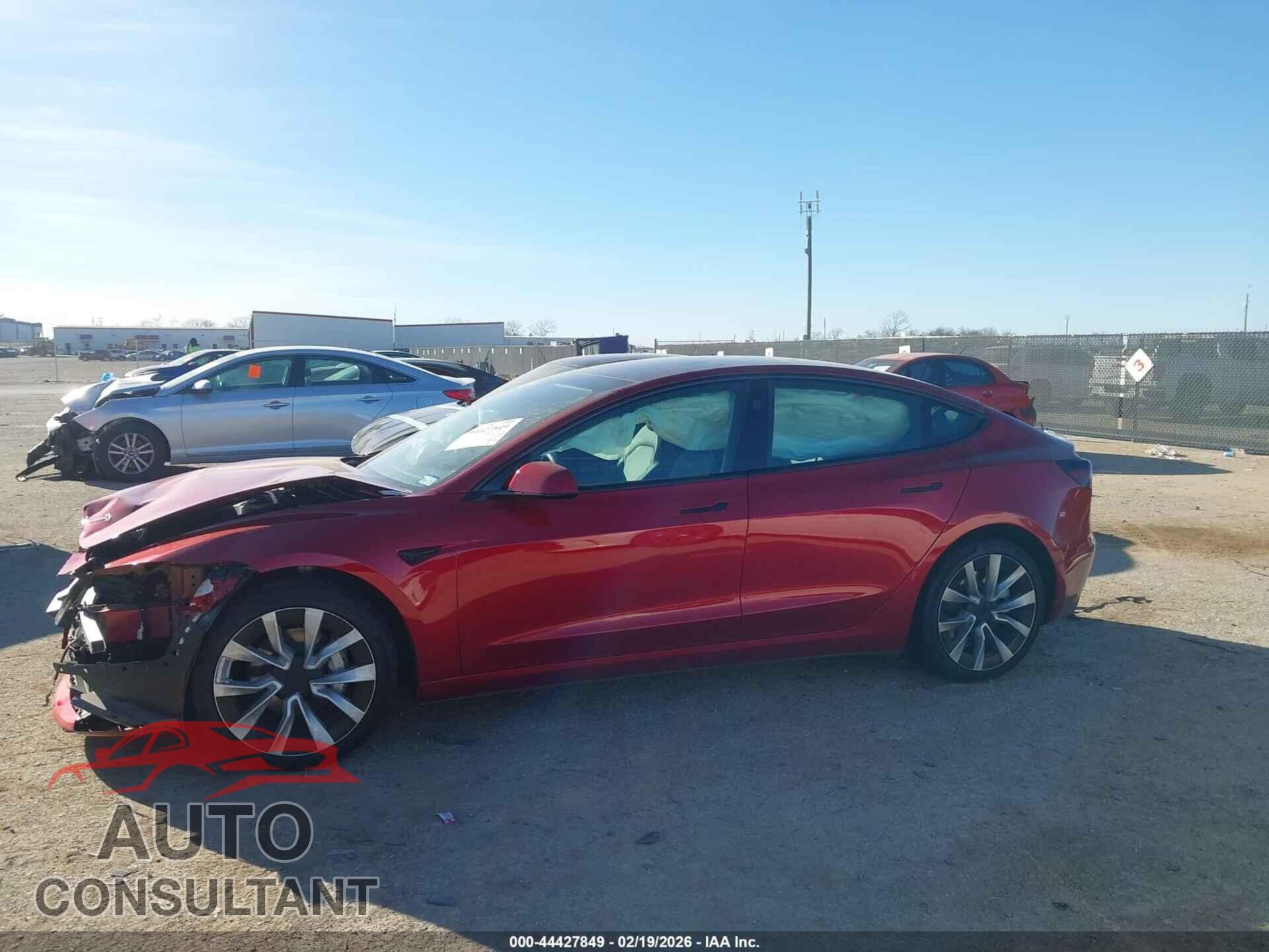 TESLA MODEL 3 2024 - 5YJ3E1EB6RF737085
