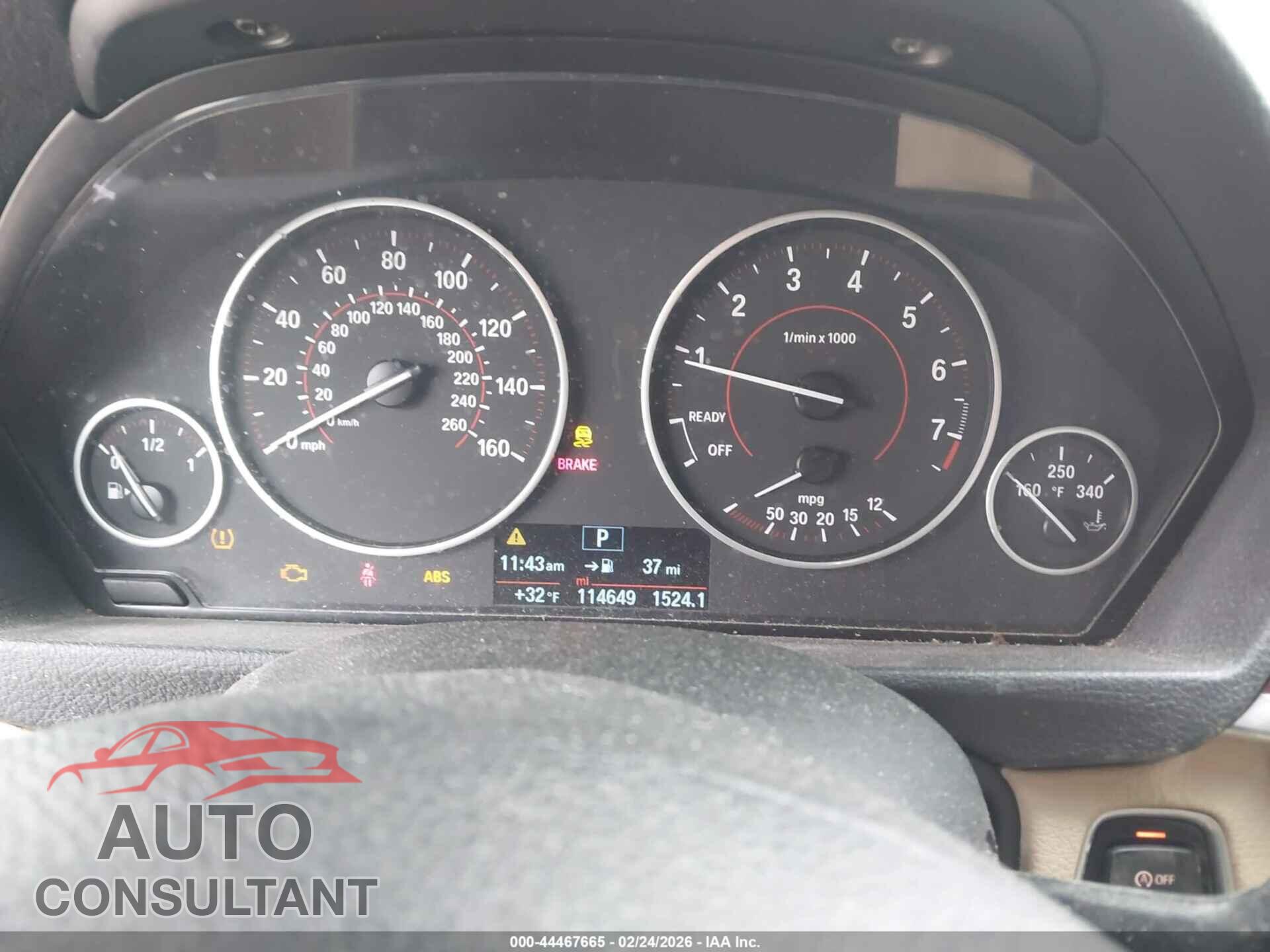 BMW 328I 2016 - WBA8E9G53GNT82108