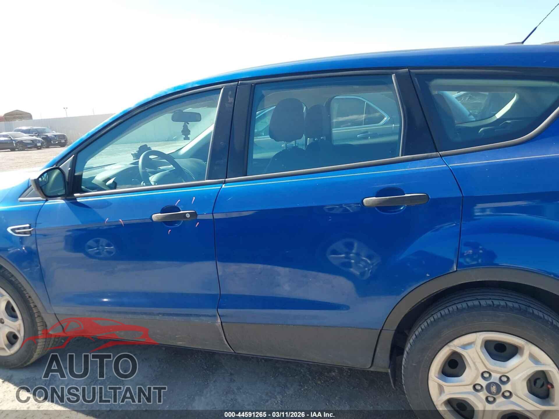 FORD ESCAPE 2017 - 1FMCU0F78HUF06424
