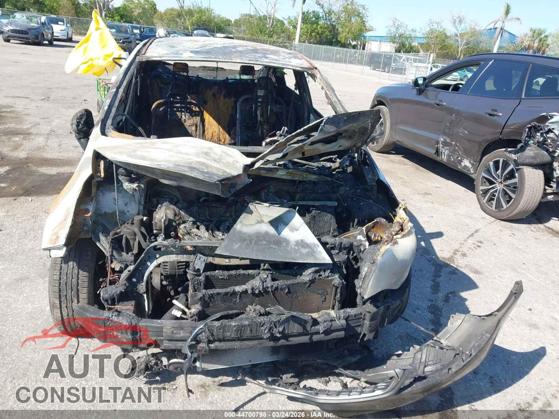 KIA RIO 2013 - KNADN4A39D6189525