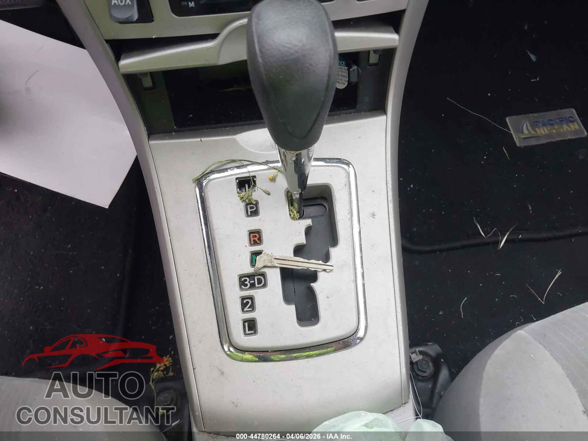 TOYOTA COROLLA 2011 - 2T1BU4EE7BC568697