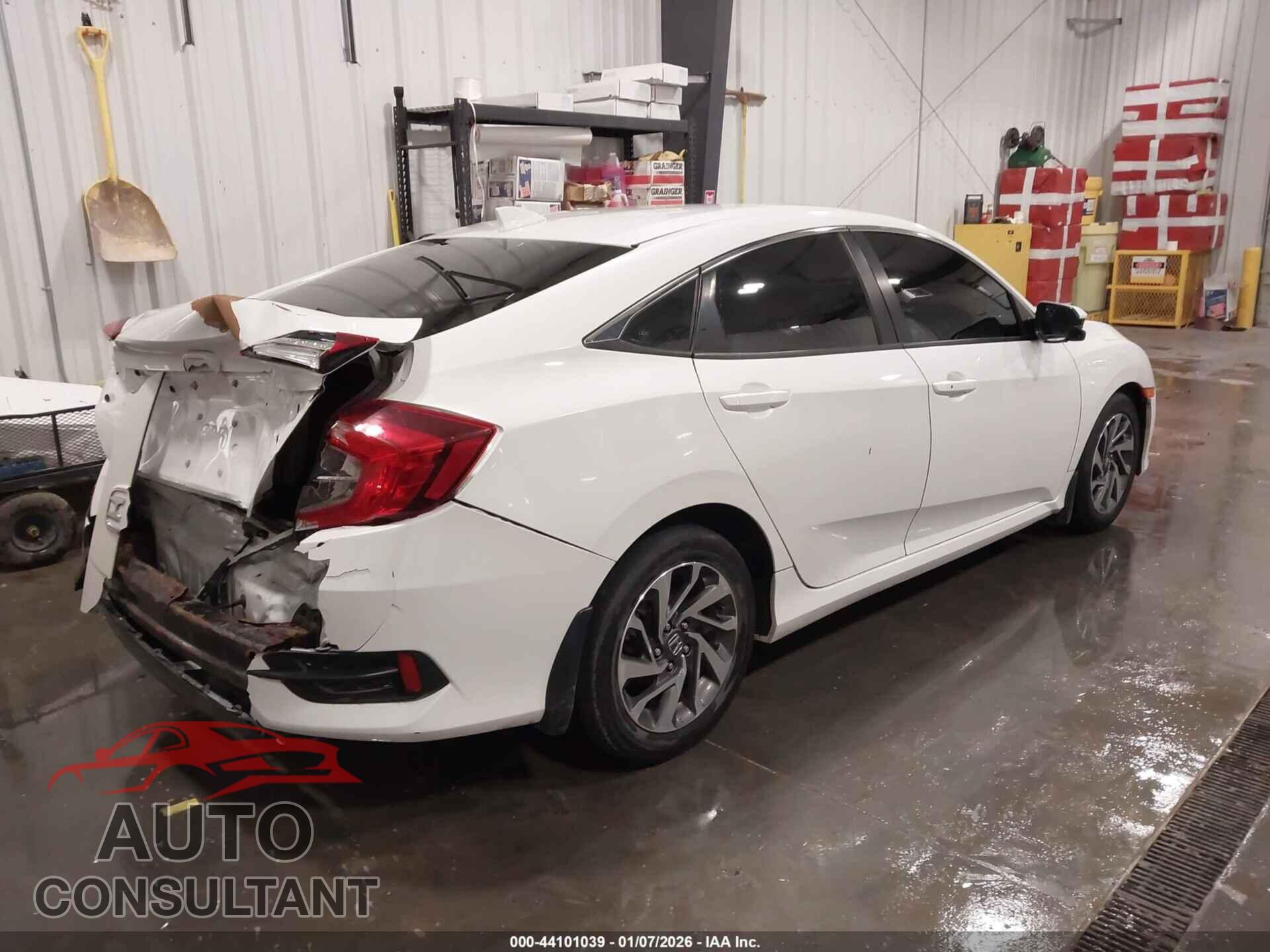 HONDA CIVIC 2017 - 19XFC2F78HE081771
