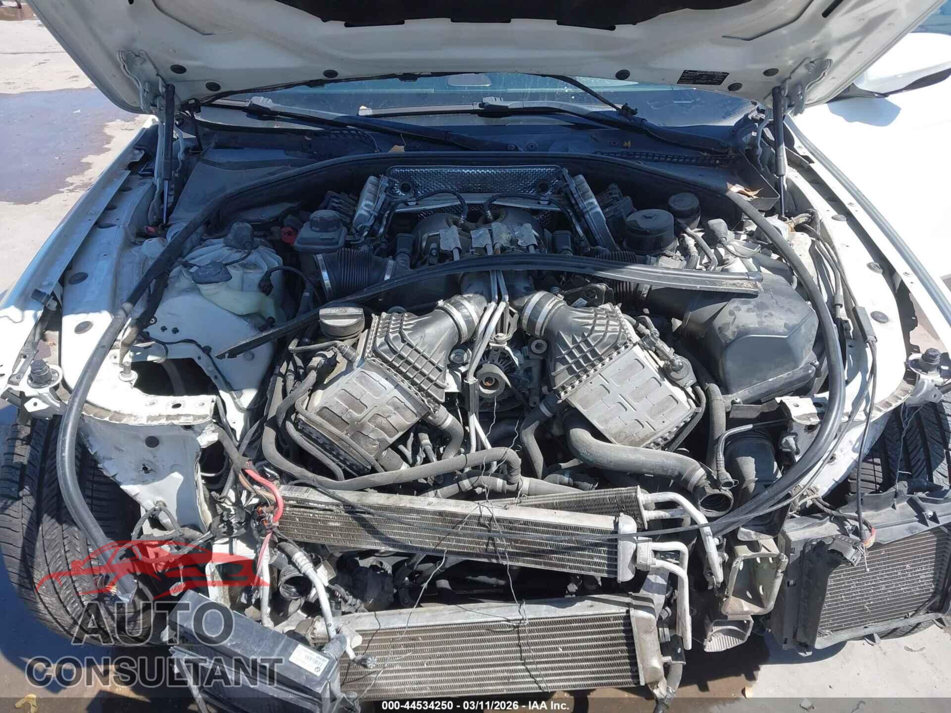 BMW M5 2014 - WBSFV9C55ED097499