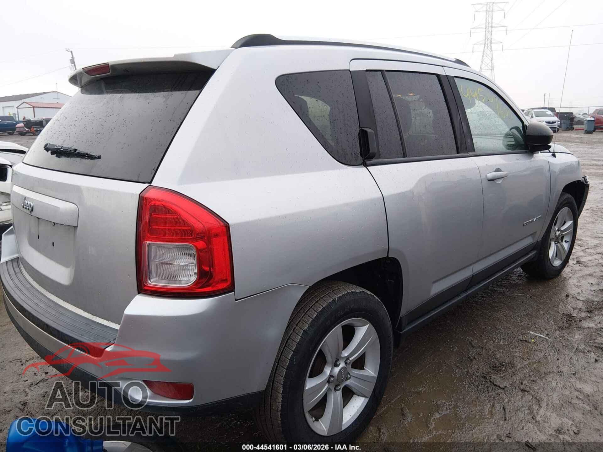 JEEP COMPASS 2011 - 1J4NT1FA9BD138564