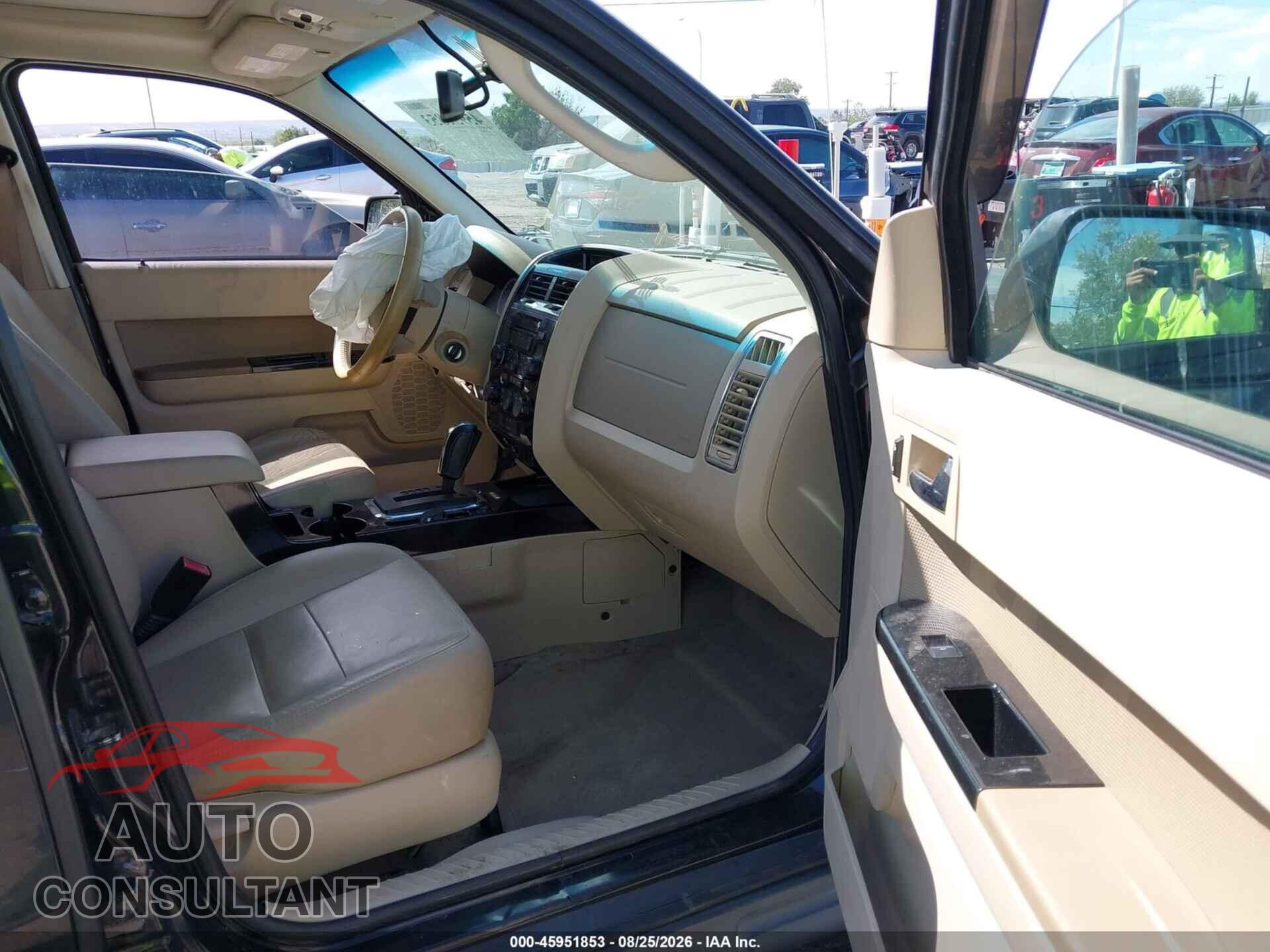 FORD ESCAPE 2011 - 1FMCU9EG1BKC04594