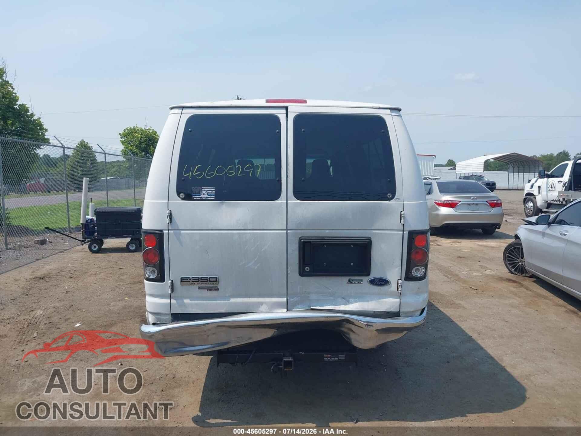 FORD E-350 SUPER DUTY 2011 - 1FBSS3BLXBDA01247
