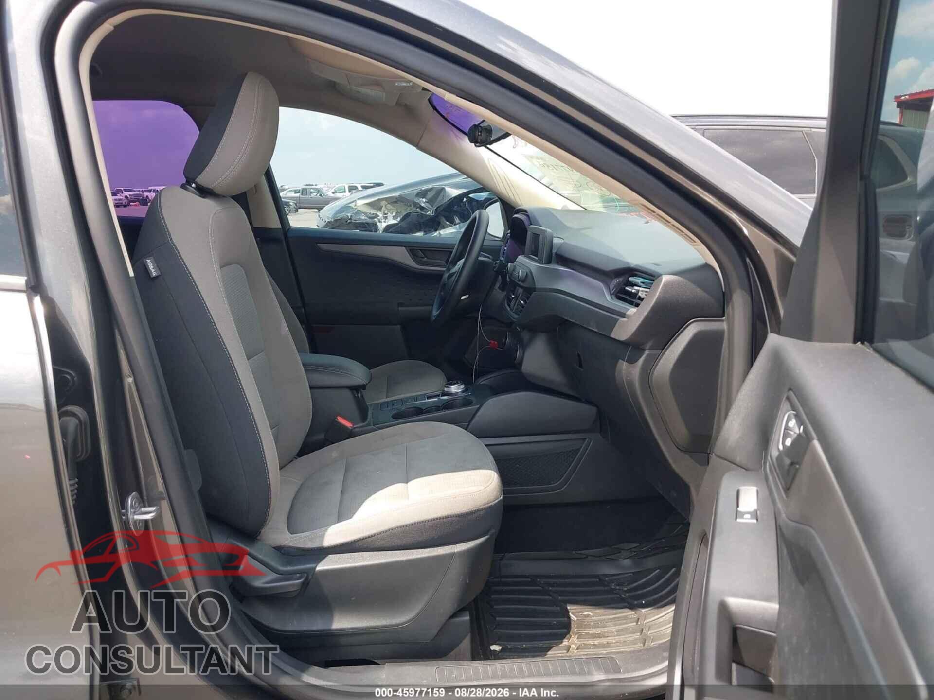 FORD ESCAPE 2020 - 1FMCU0F61LUA06721