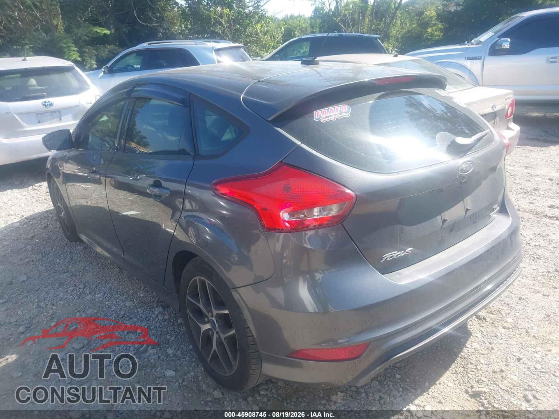 FORD FOCUS 2016 - 1FADP3K28GL273845