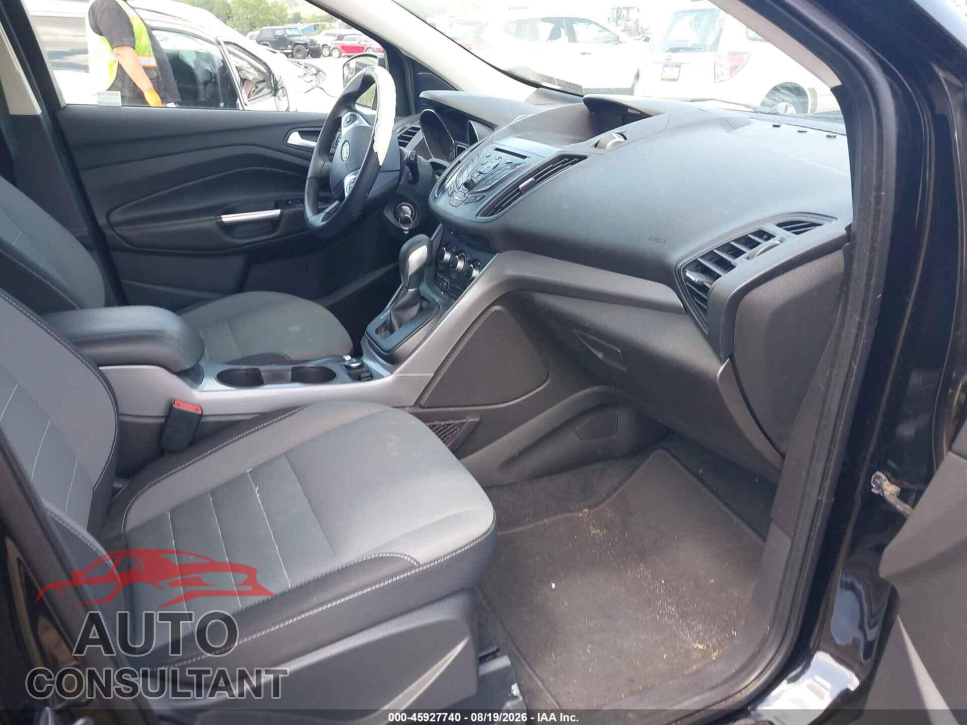 FORD ESCAPE 2016 - 1FMCU9G96GUC45281