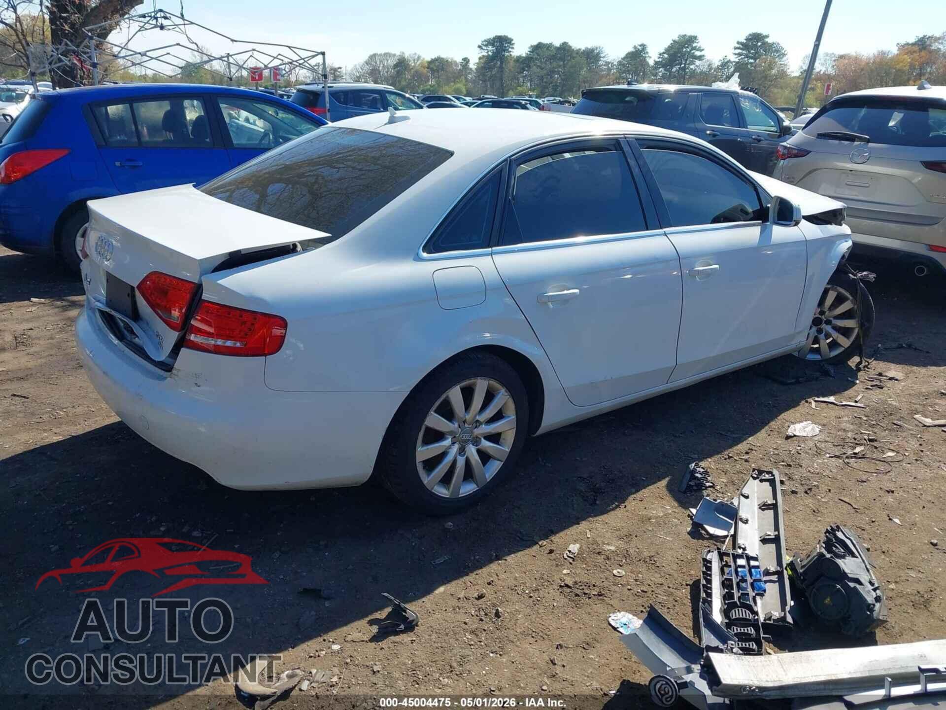 AUDI A4 2012 - WAUDFAFL9CA118485
