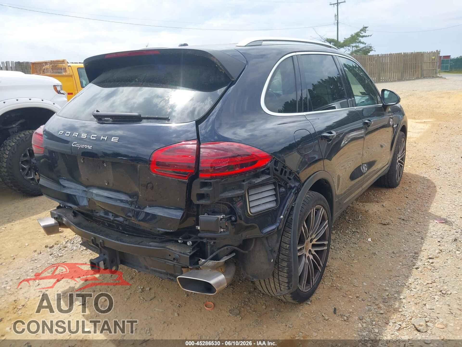 PORSCHE CAYENNE 2015 - WP1AF2A24FLA42370