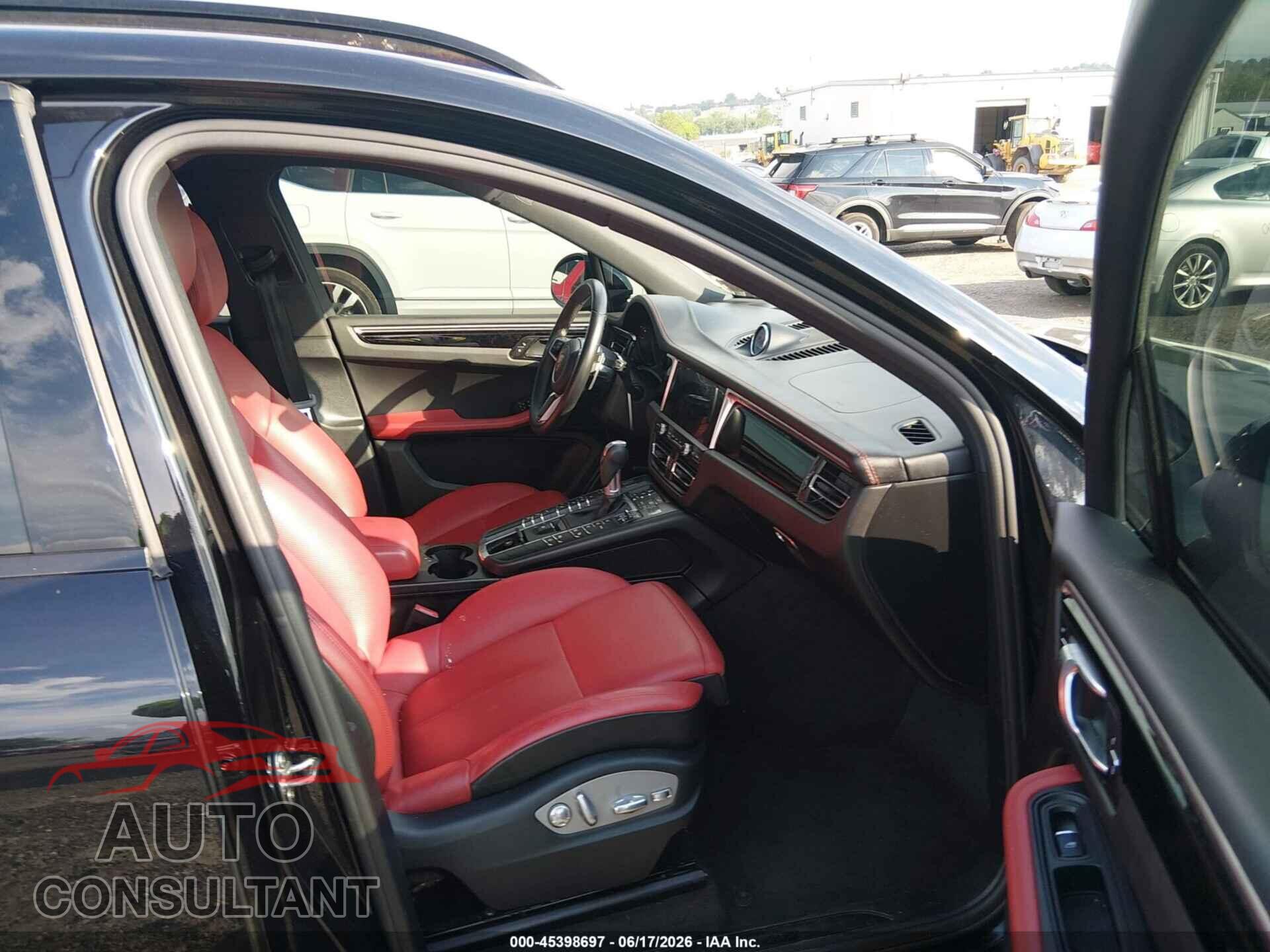 PORSCHE MACAN 2019 - WP1AA2A58KLB00497
