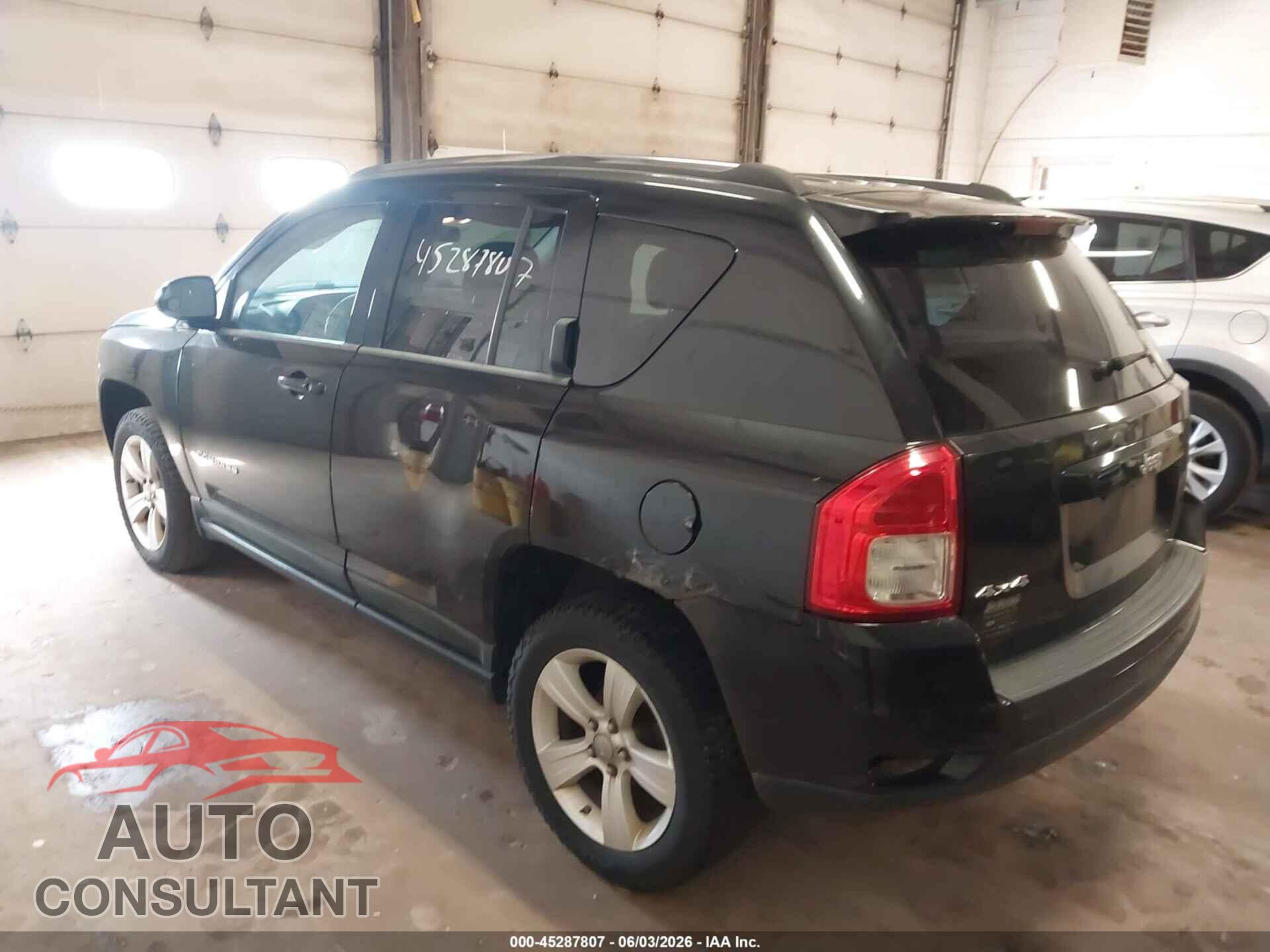 JEEP COMPASS 2011 - 1J4NF1FB6BD164751