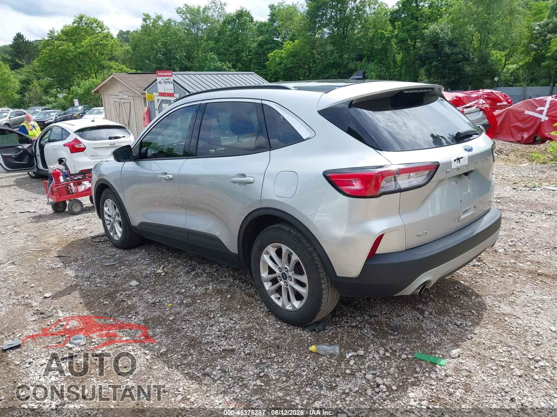 FORD ESCAPE 2020 - 1FMCU0G64LUA08705