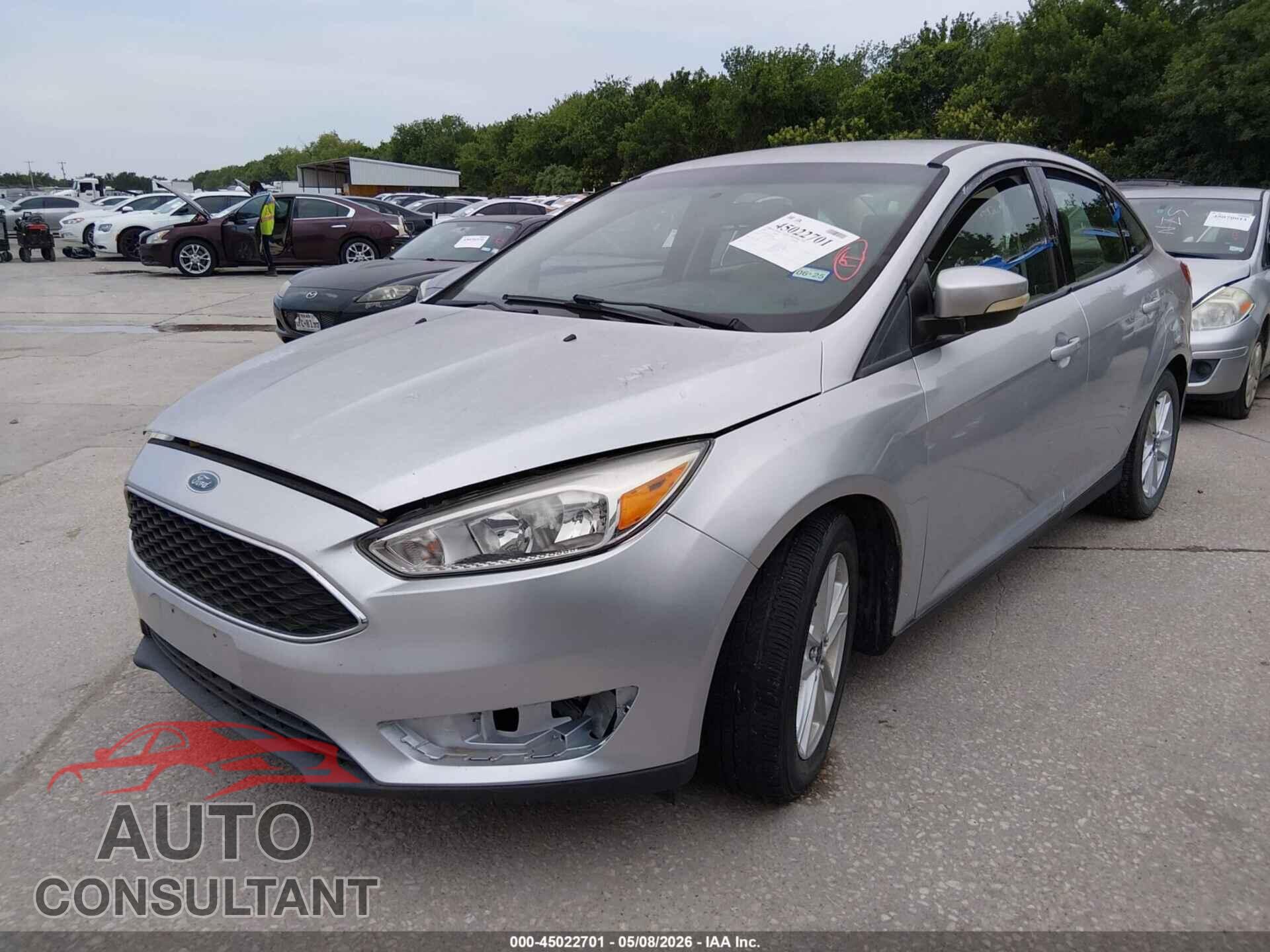 FORD FOCUS 2017 - 1FADP3F21HL204975