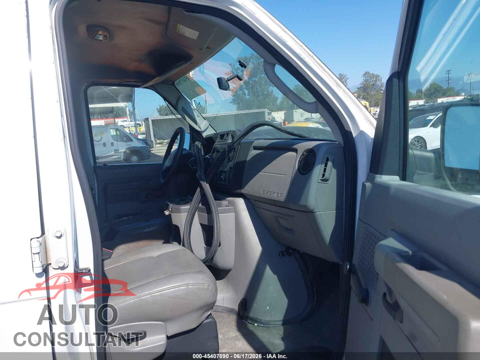 FORD E-250 2010 - 1FTNE2ELXADA19610