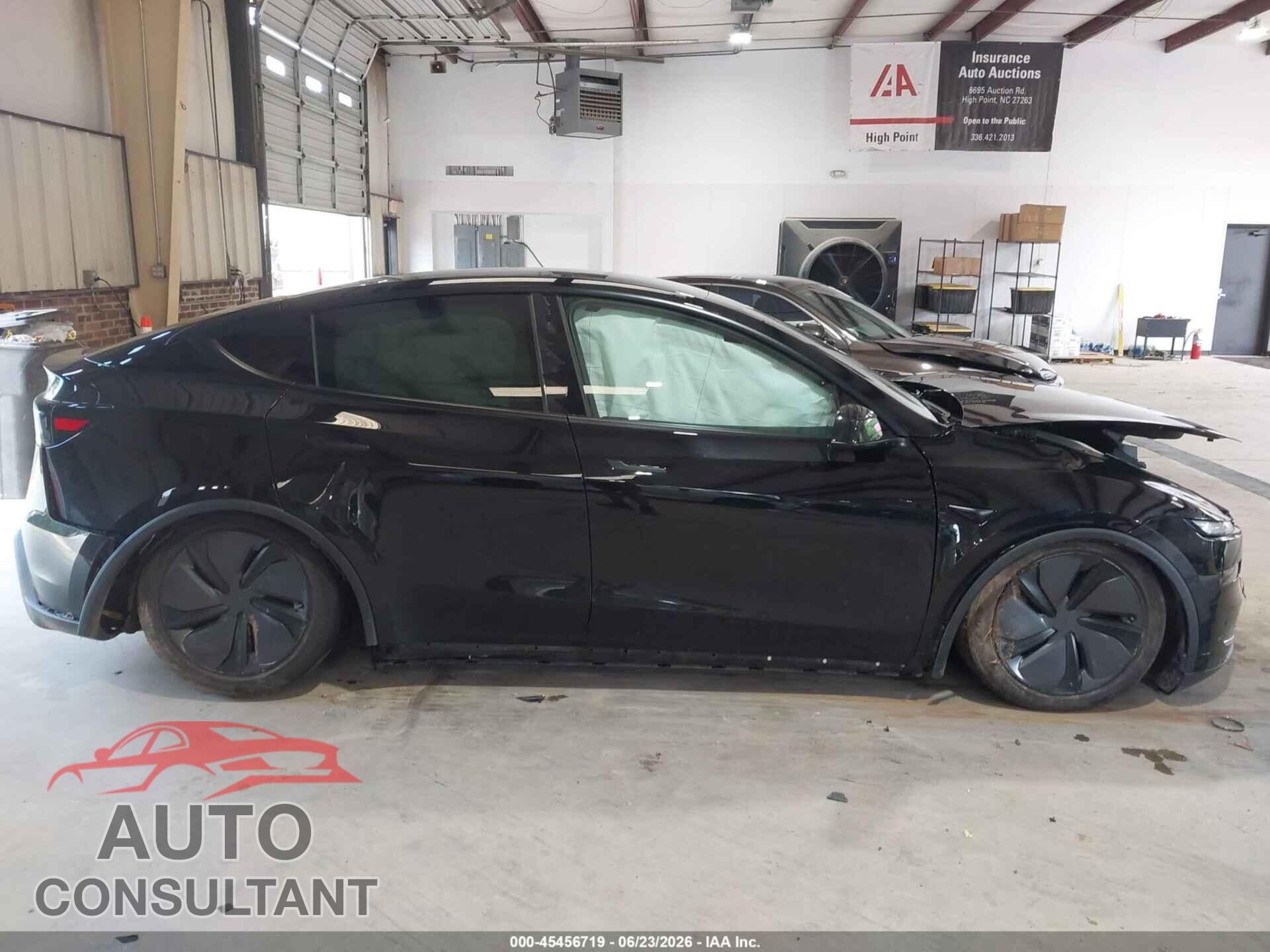 TESLA MODEL Y 2026 - 7SAYGDEE6TA415341