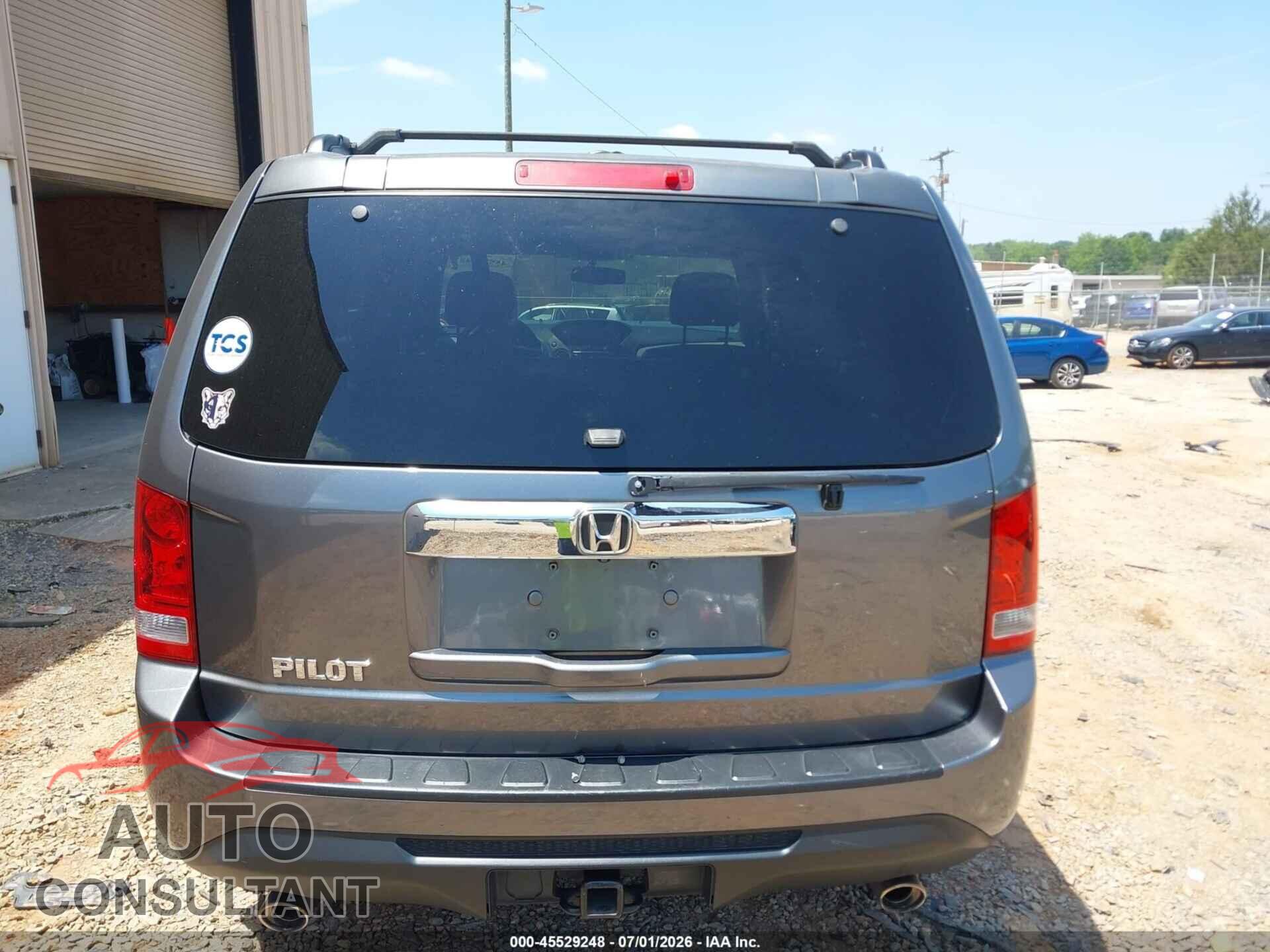 HONDA PILOT 2013 - 5FNYF3H52DB017067