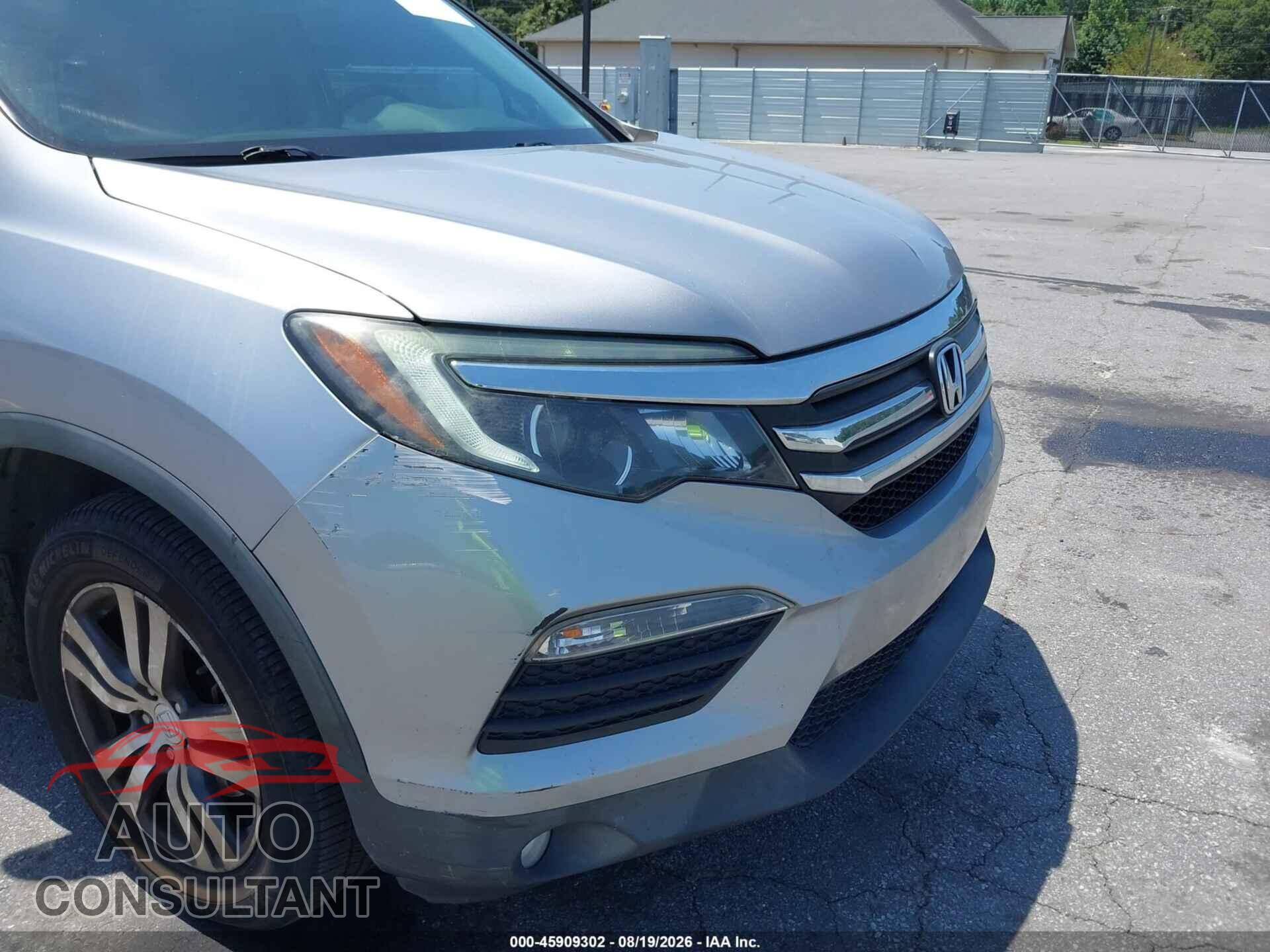 HONDA PILOT 2017 - 5FNYF6H52HB064350