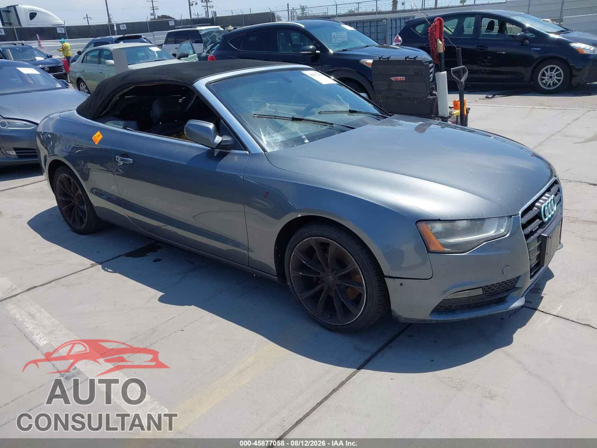 AUDI A5 2013 - WAUCFAFH9DN018128