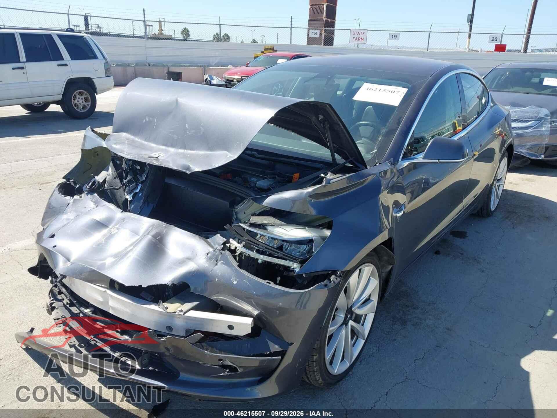 TESLA MODELO 3 2018 - 5YJ3E1EA5JF047095