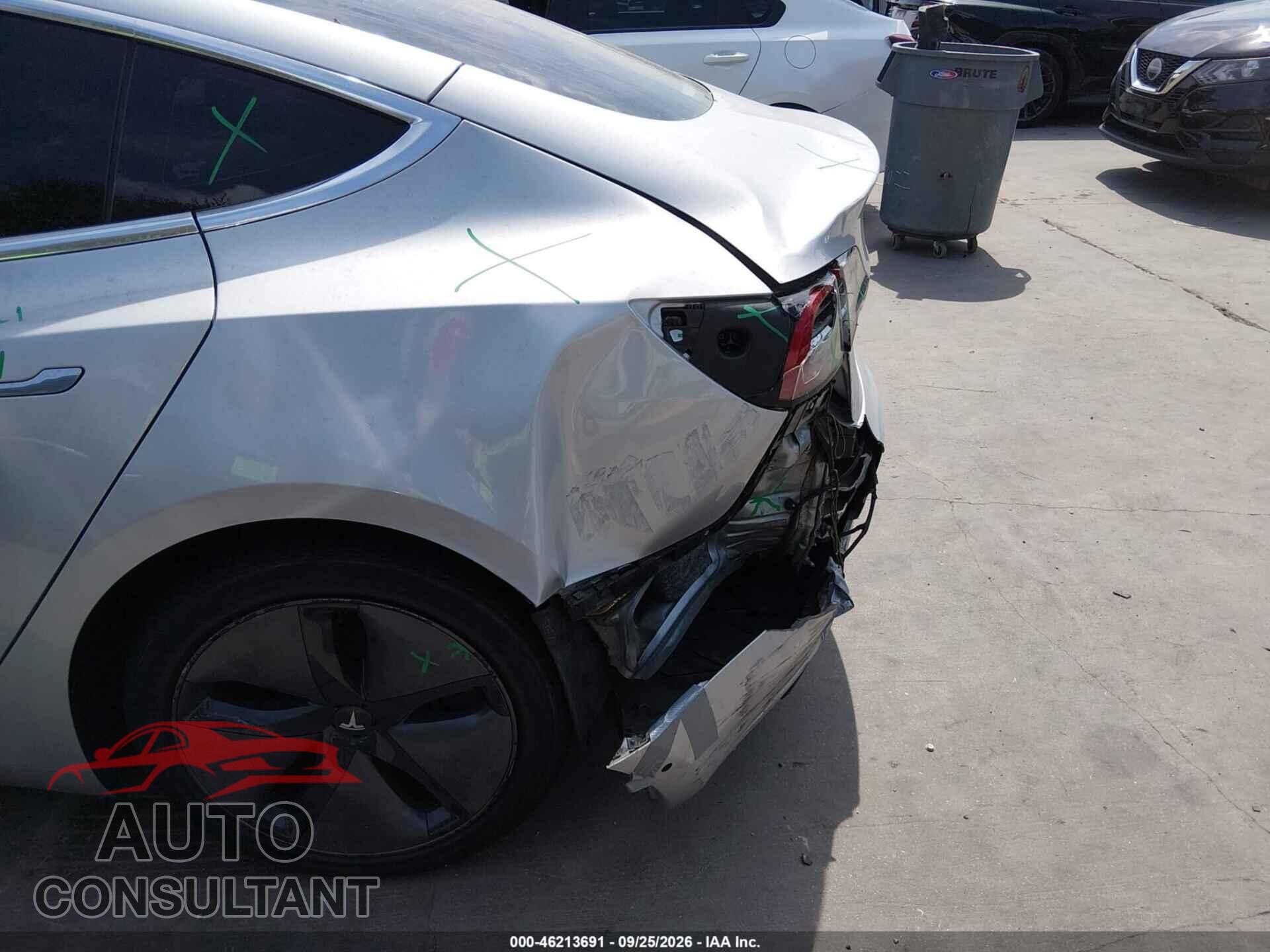 TESLA MODELO 3 2018 - 5YJ3E1EA8JF040061