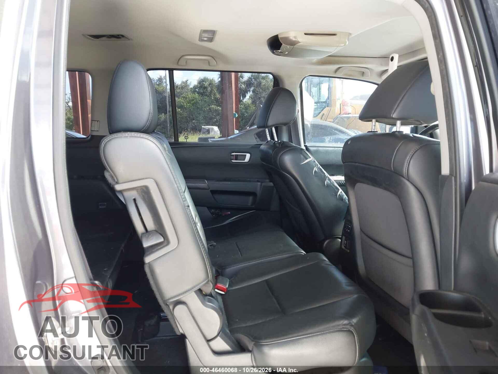 HONDA PILOT 2015 - 5FNYF3H52FB019551