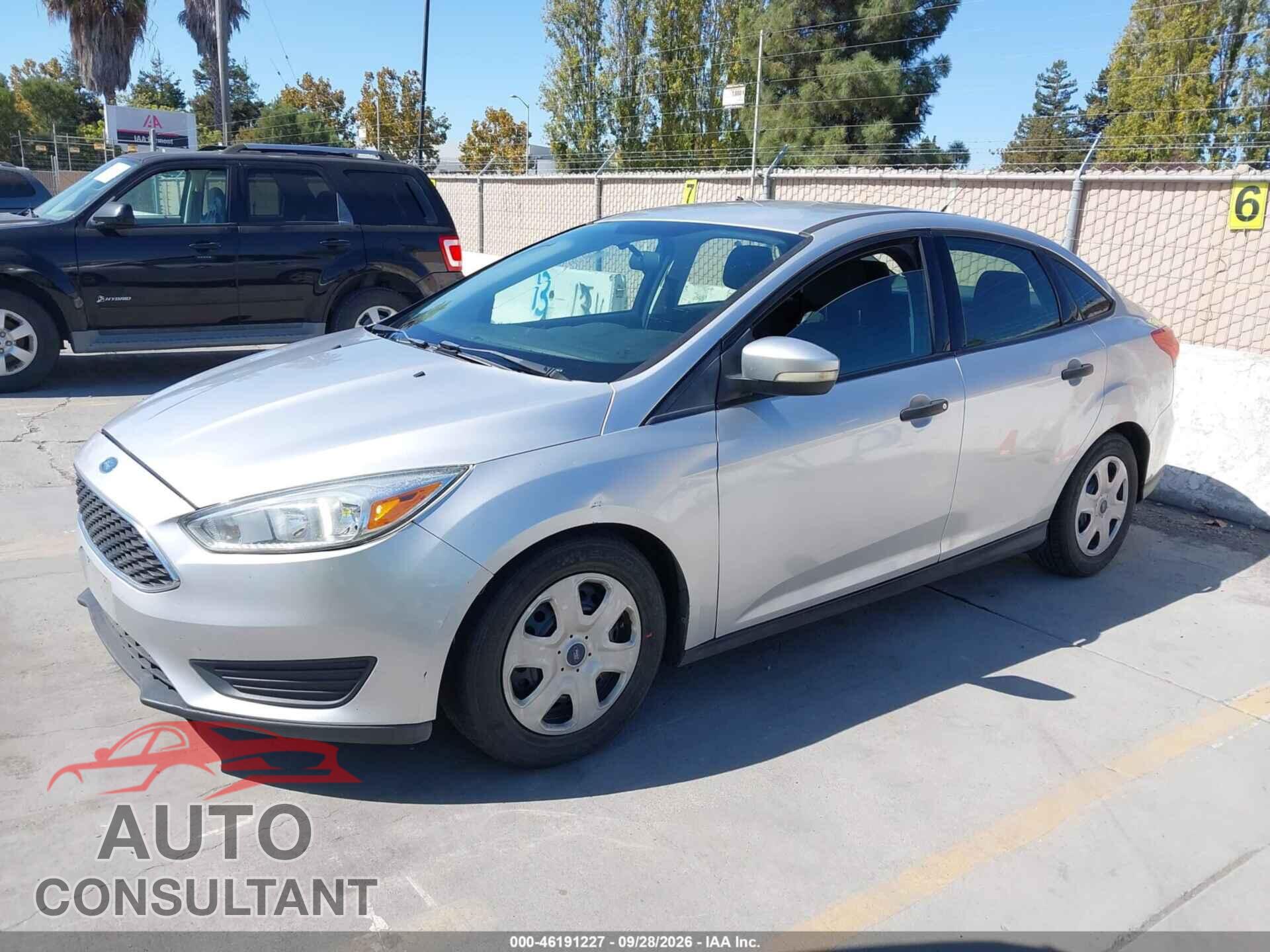 FORD FOCUS 2016 - 1FADP3E28GL383306