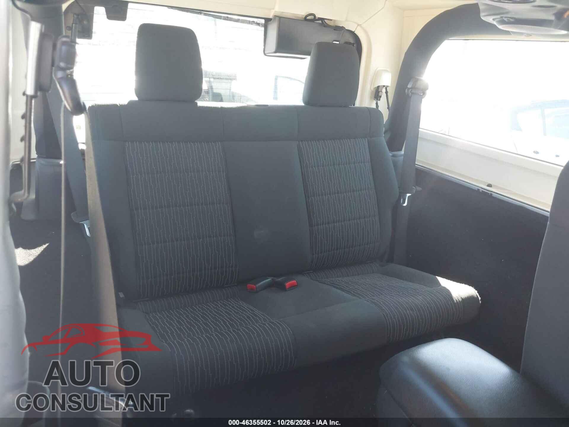 JEEP WRANGLER 2011 - 1J4AA2D11BL596232