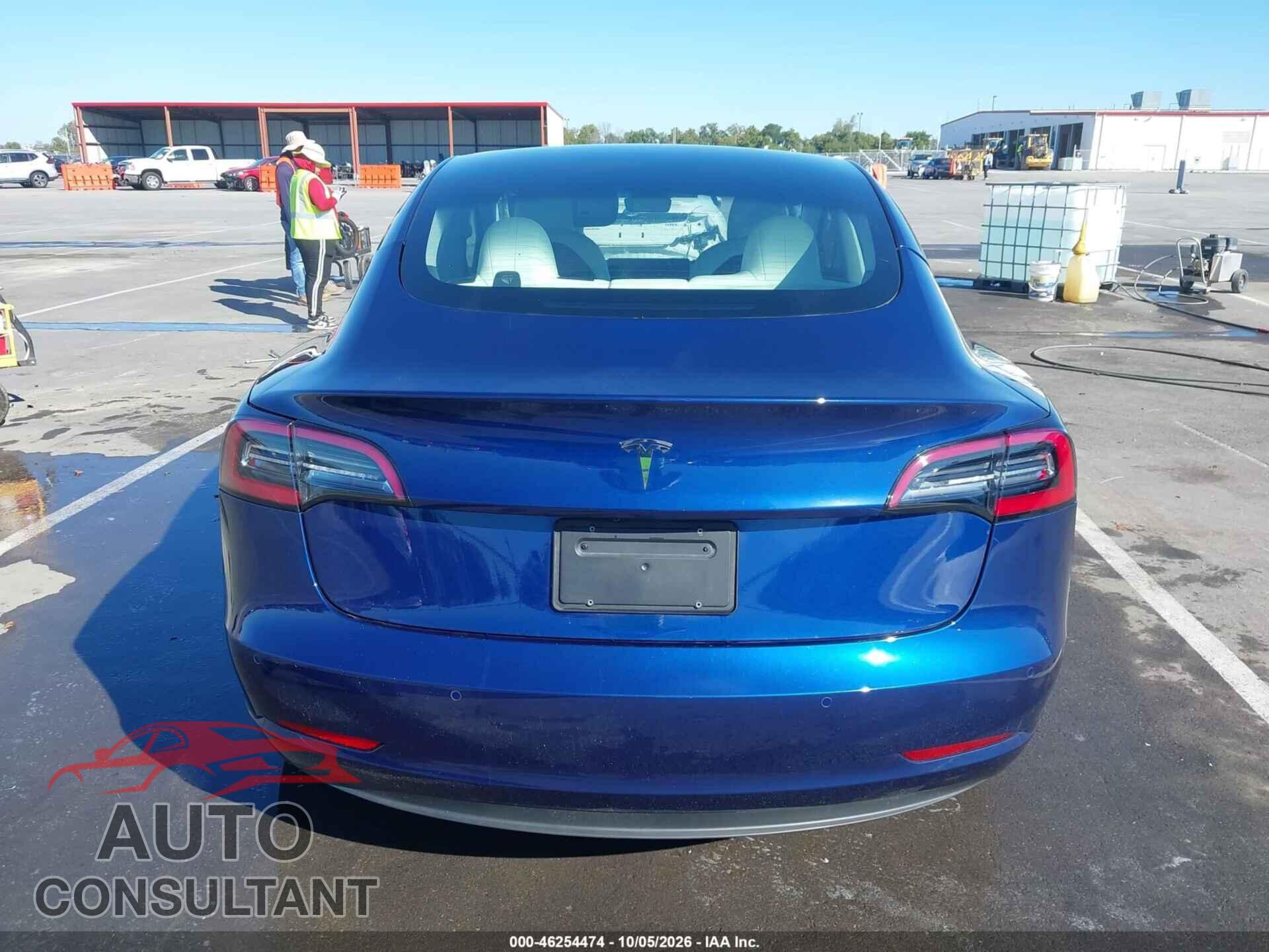 TESLA MODEL 3 2021 - 5YJ3E1EA4MF871111