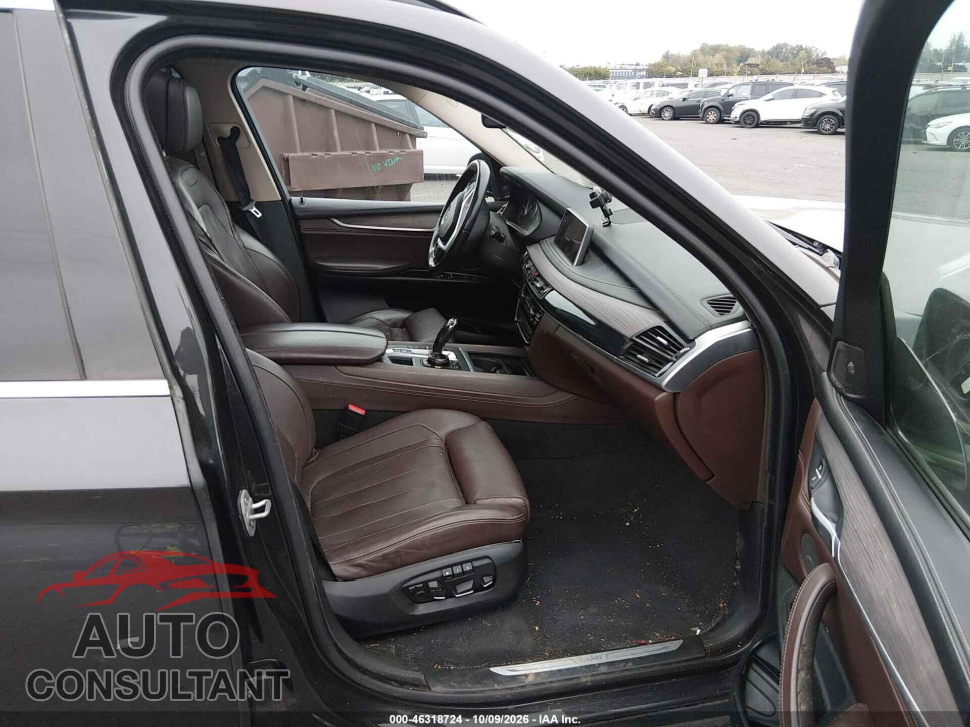 BMW X5 2014 - 5UXKR6C58E0C02246