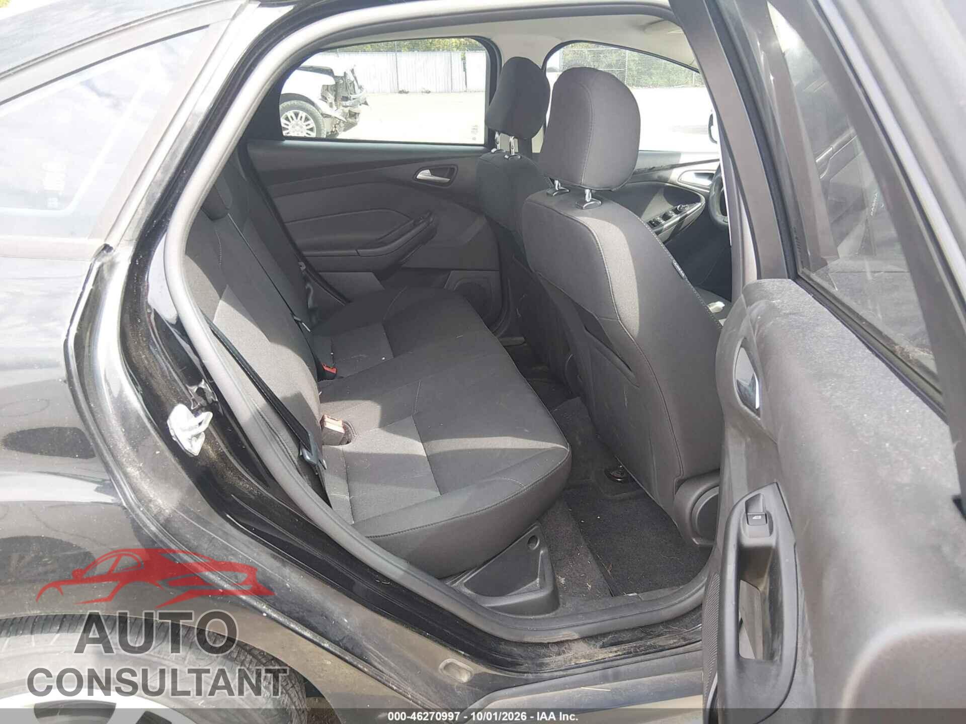 FORD FOCUS 2017 - 1FADP3F28HL314079