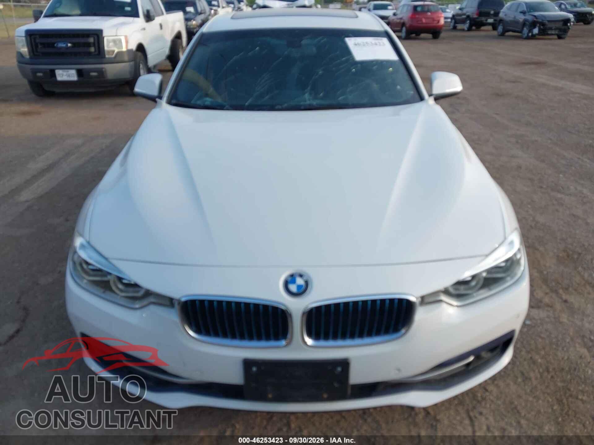 BMW 330E 2017 - WBA8E1C58HK480495