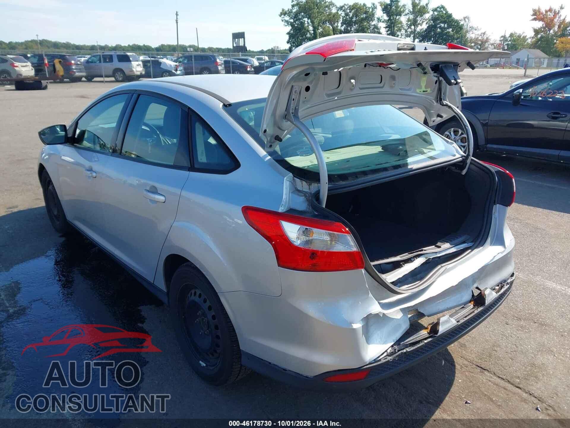 FORD FOCUS 2012 - 1FAHP3F28CL431543