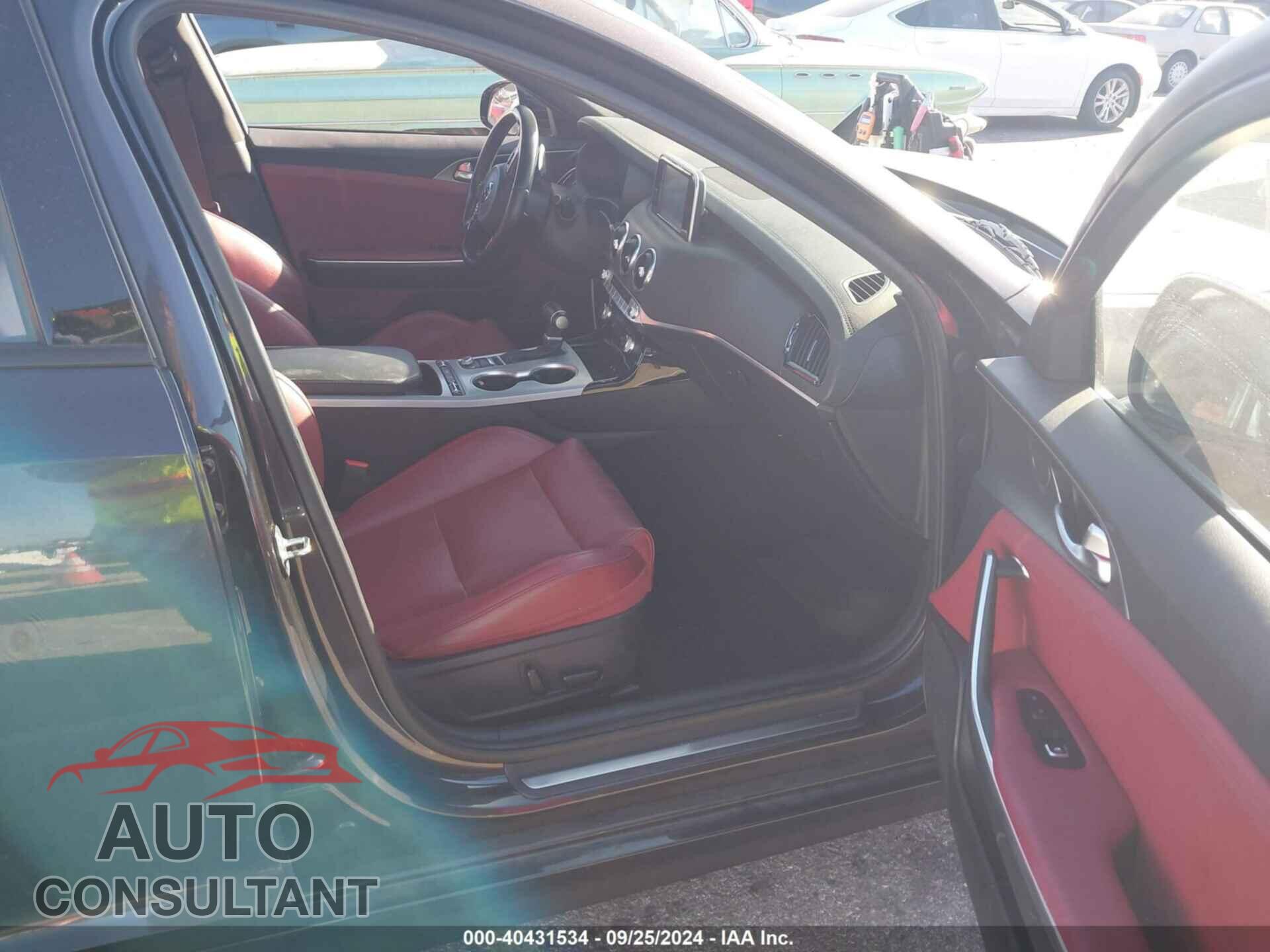 KIA STINGER 2021 - KNAE35LC9M6088546