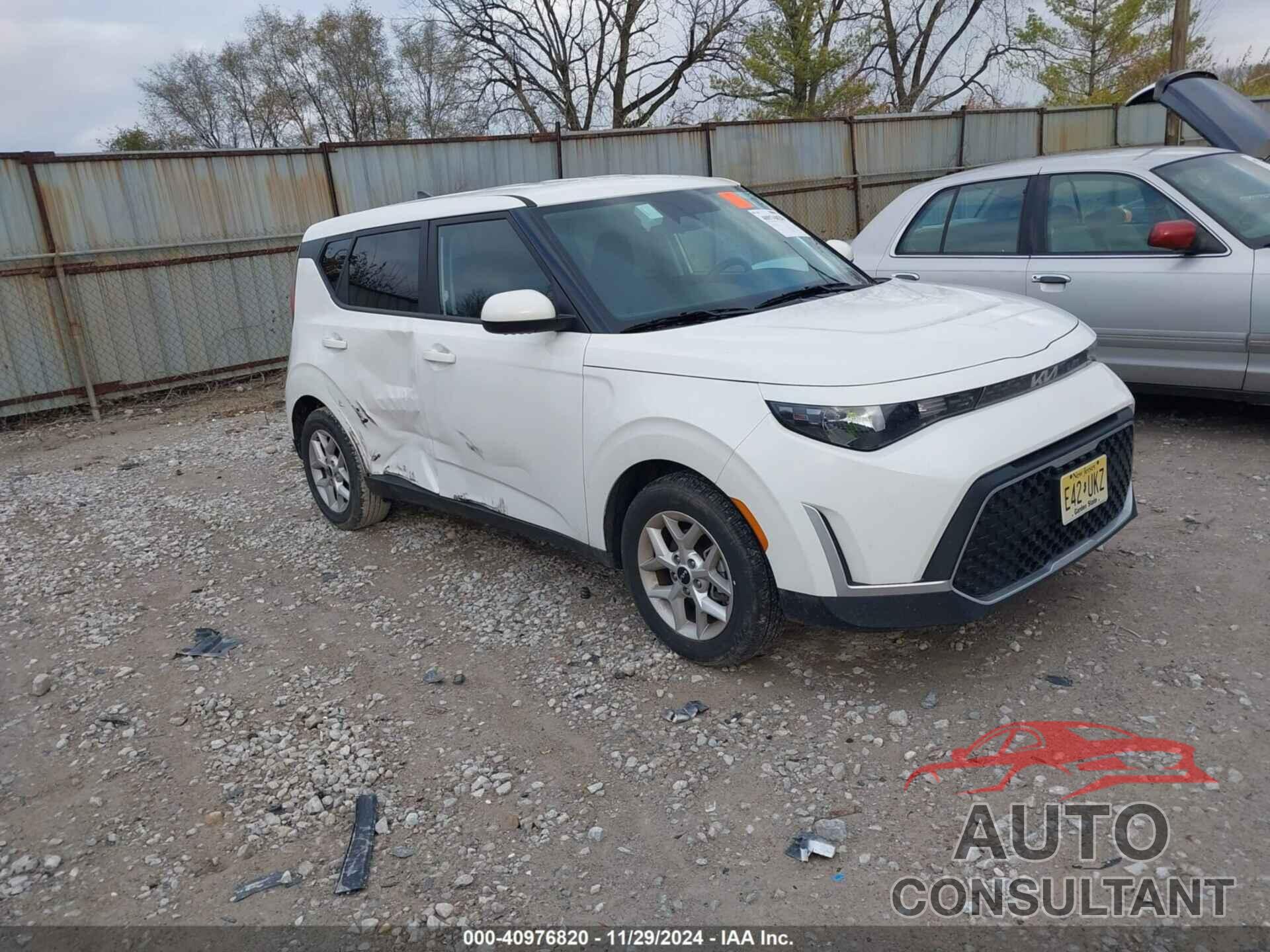 KIA SOUL 2024 - KNDJ23AU5R7238304