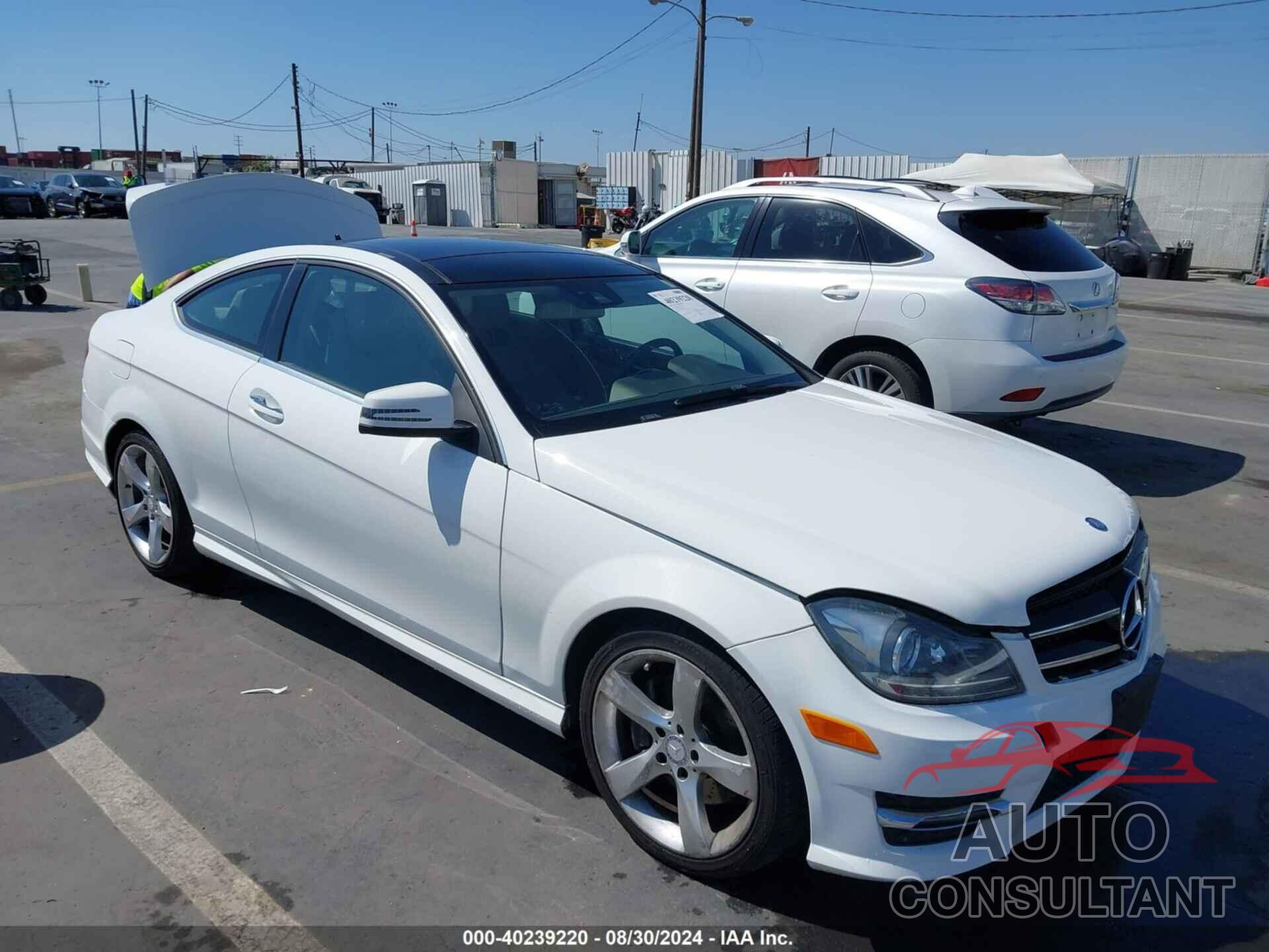 MERCEDES-BENZ C 350 2014 - WDDGJ5HB6EG237014