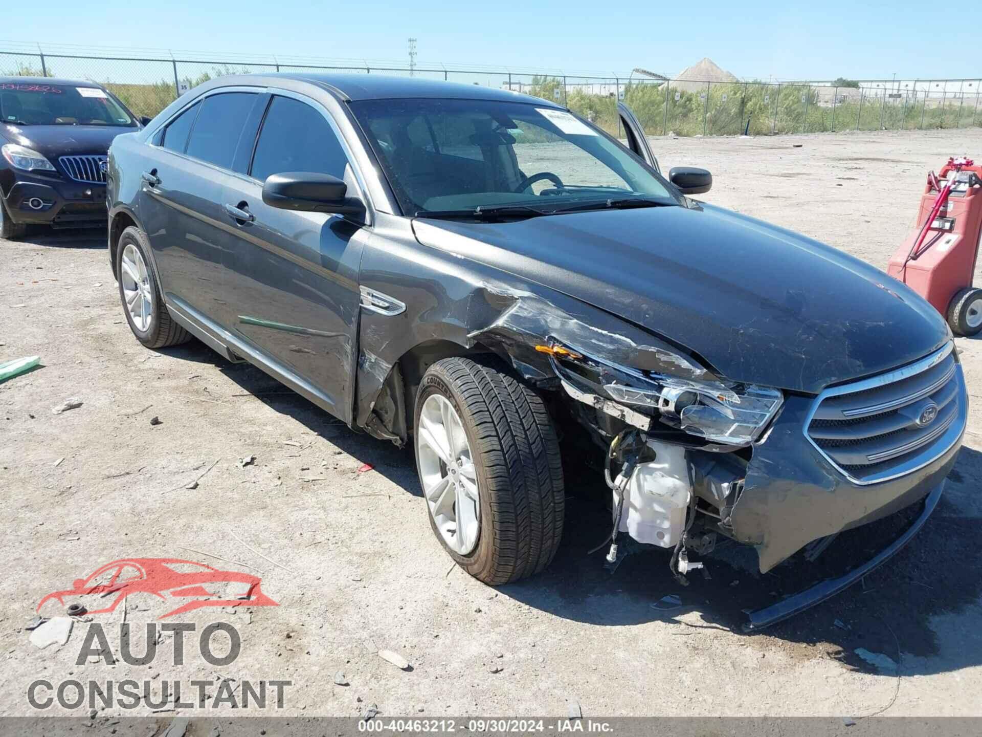 FORD TAURUS 2017 - 1FAHP2D89HG102819