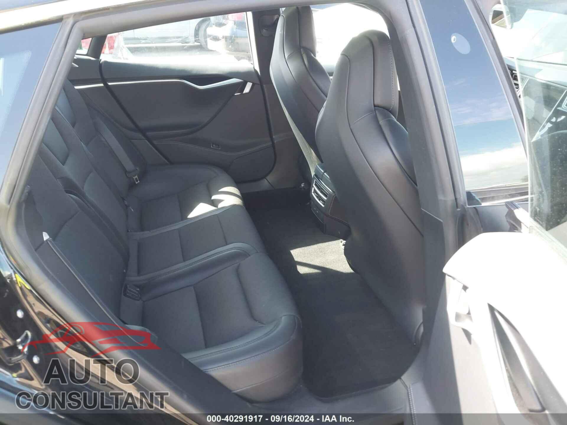 TESLA MODEL S 2017 - 5YJSA1E10HF225898