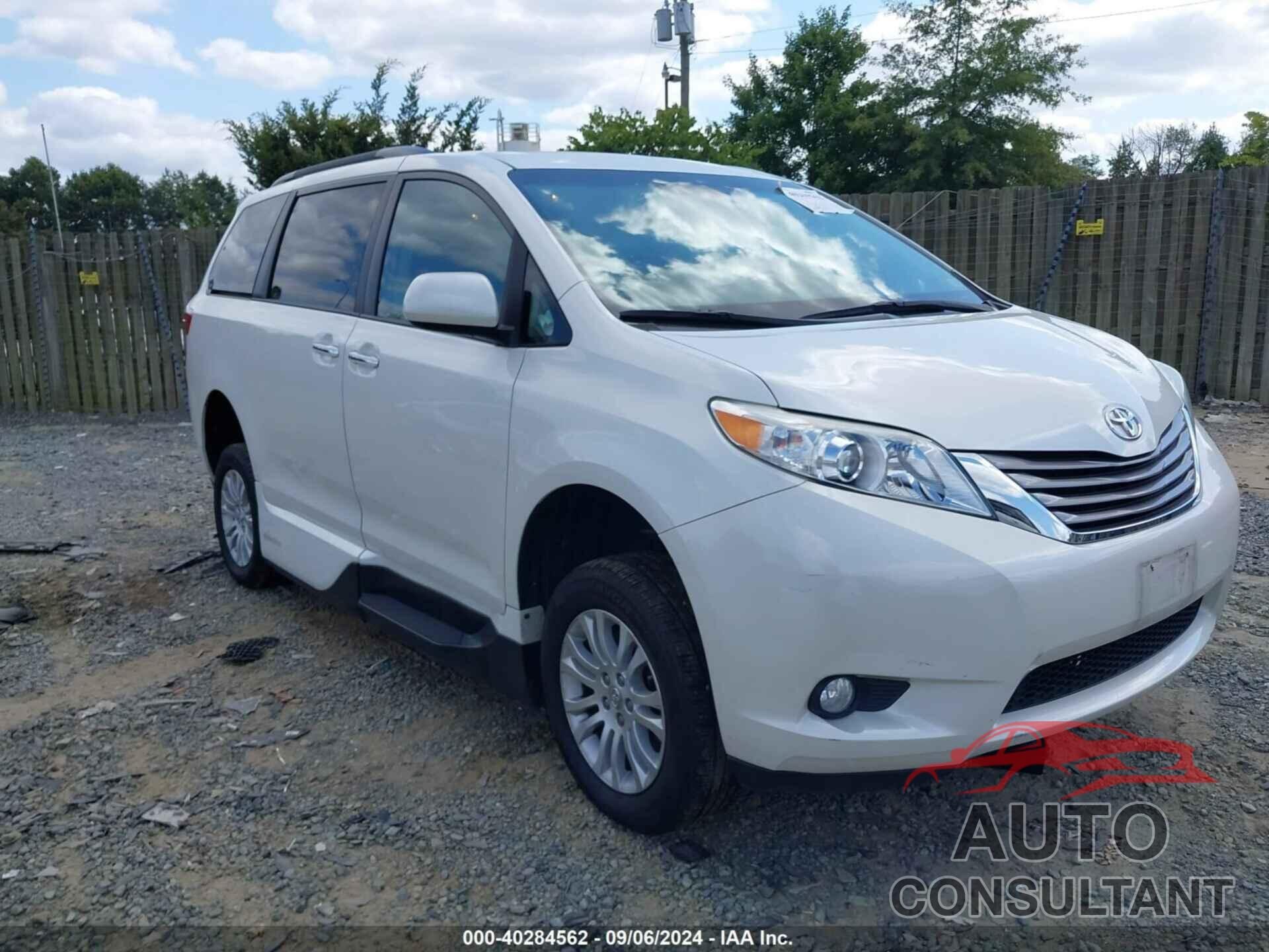 TOYOTA SIENNA 2017 - 5TDYZ3DCXHS815006