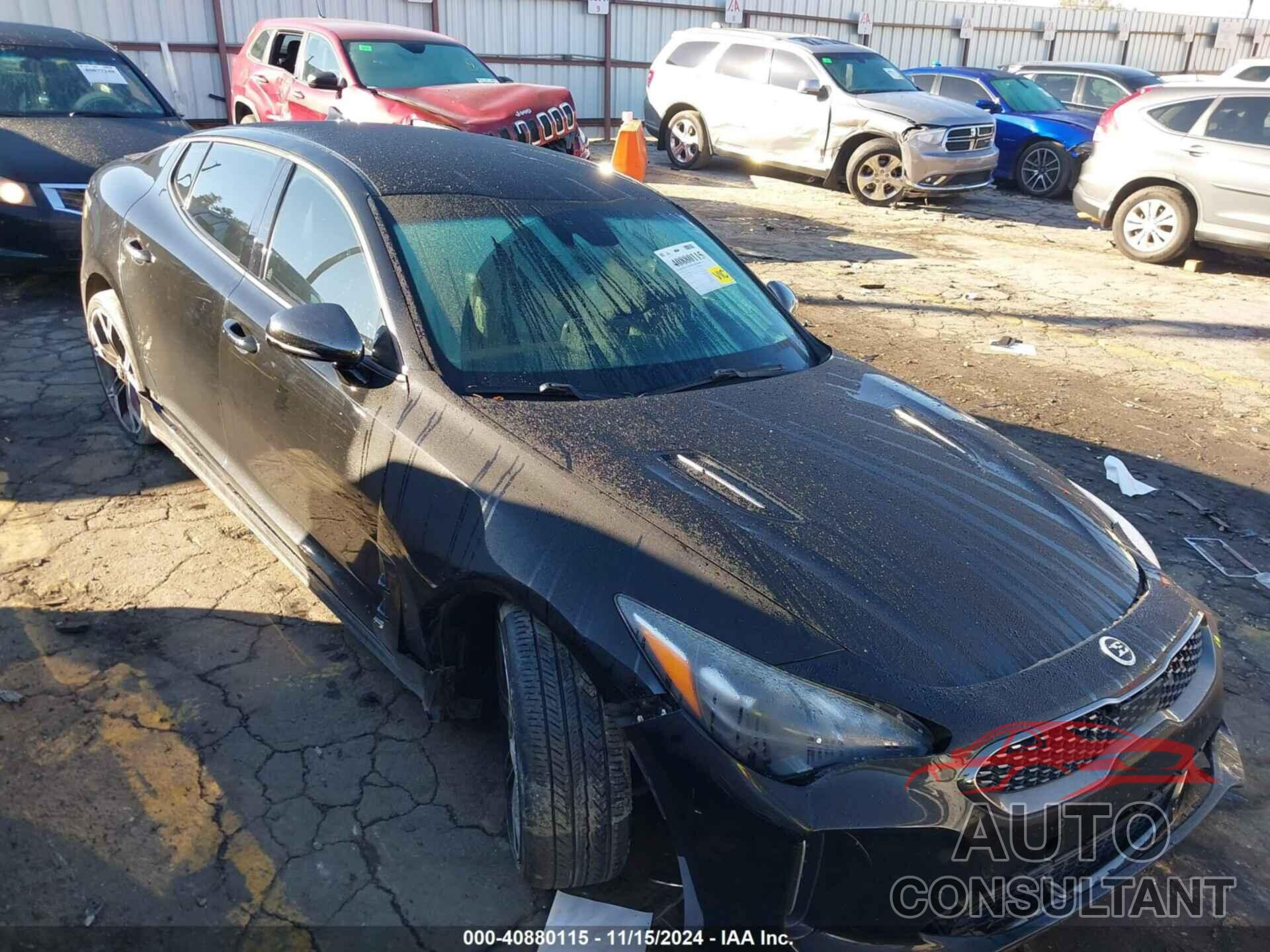KIA STINGER 2018 - KNAE35LC9J6032196