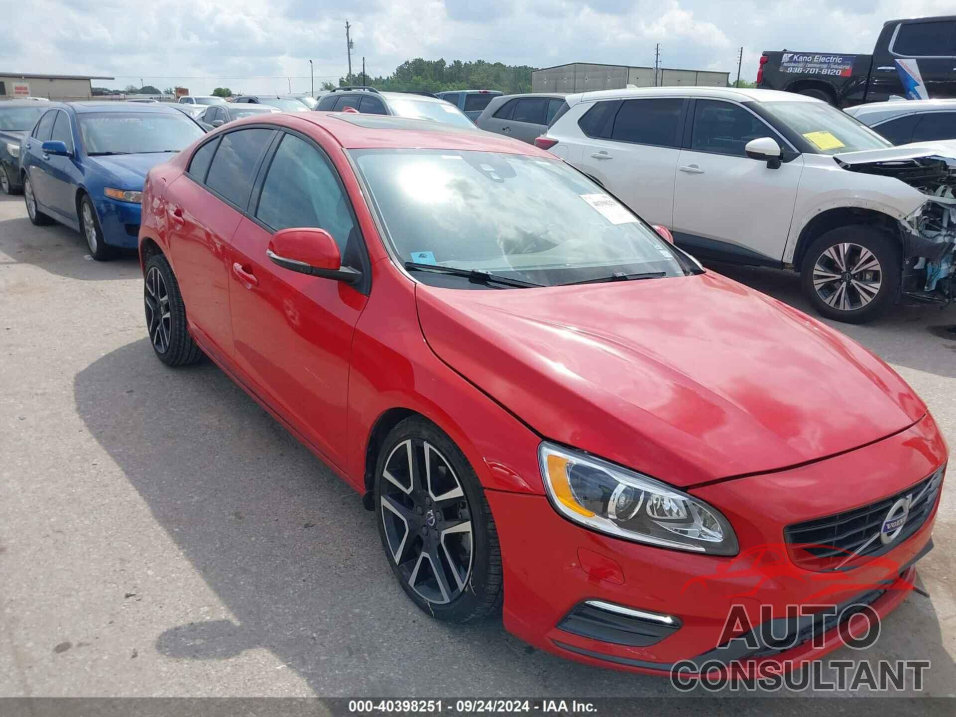 VOLVO S60 2017 - YV126MFL0H2432677